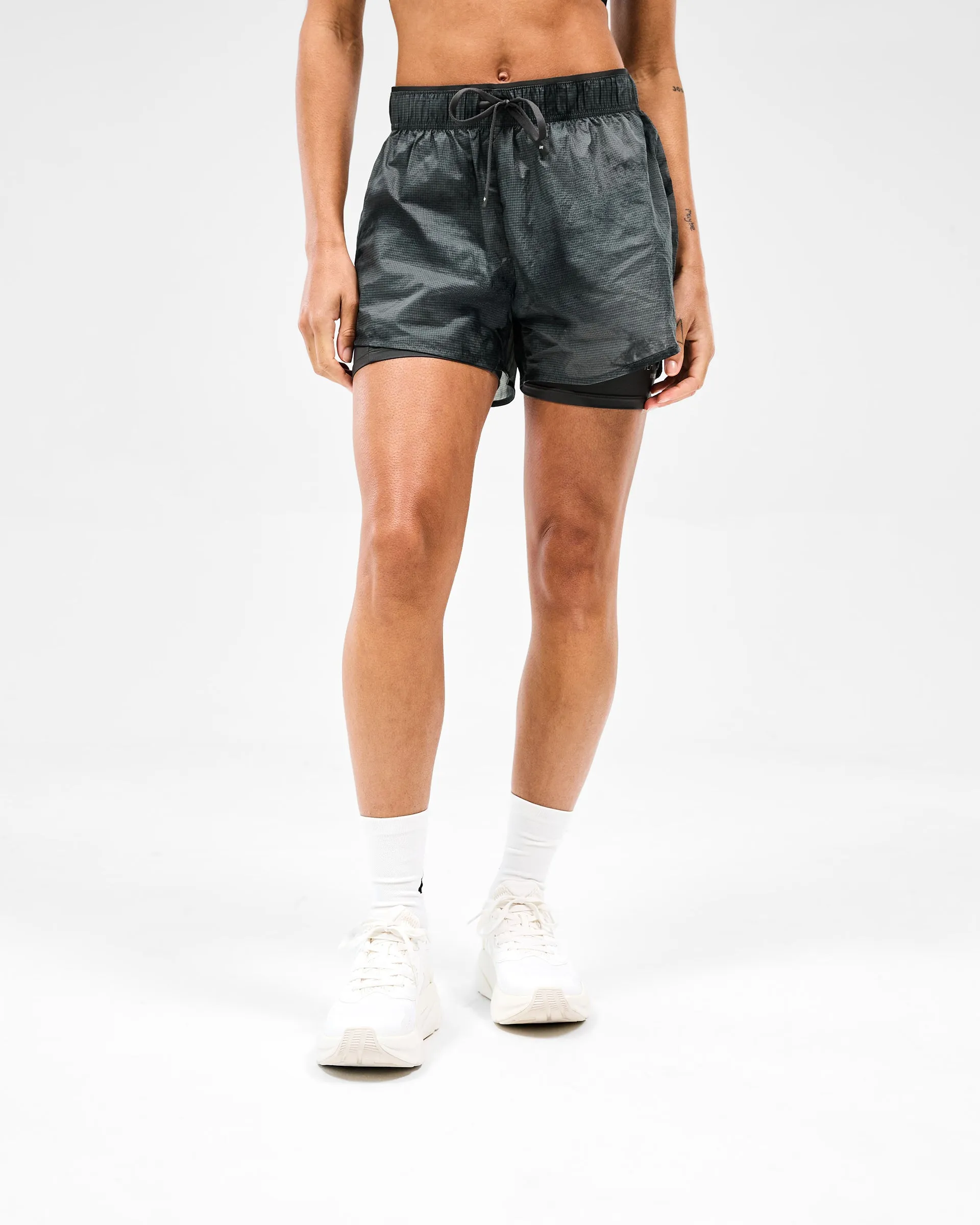 247 Distance 2-In-1 Short Printed - Dark Green Daily Use Tapered leg