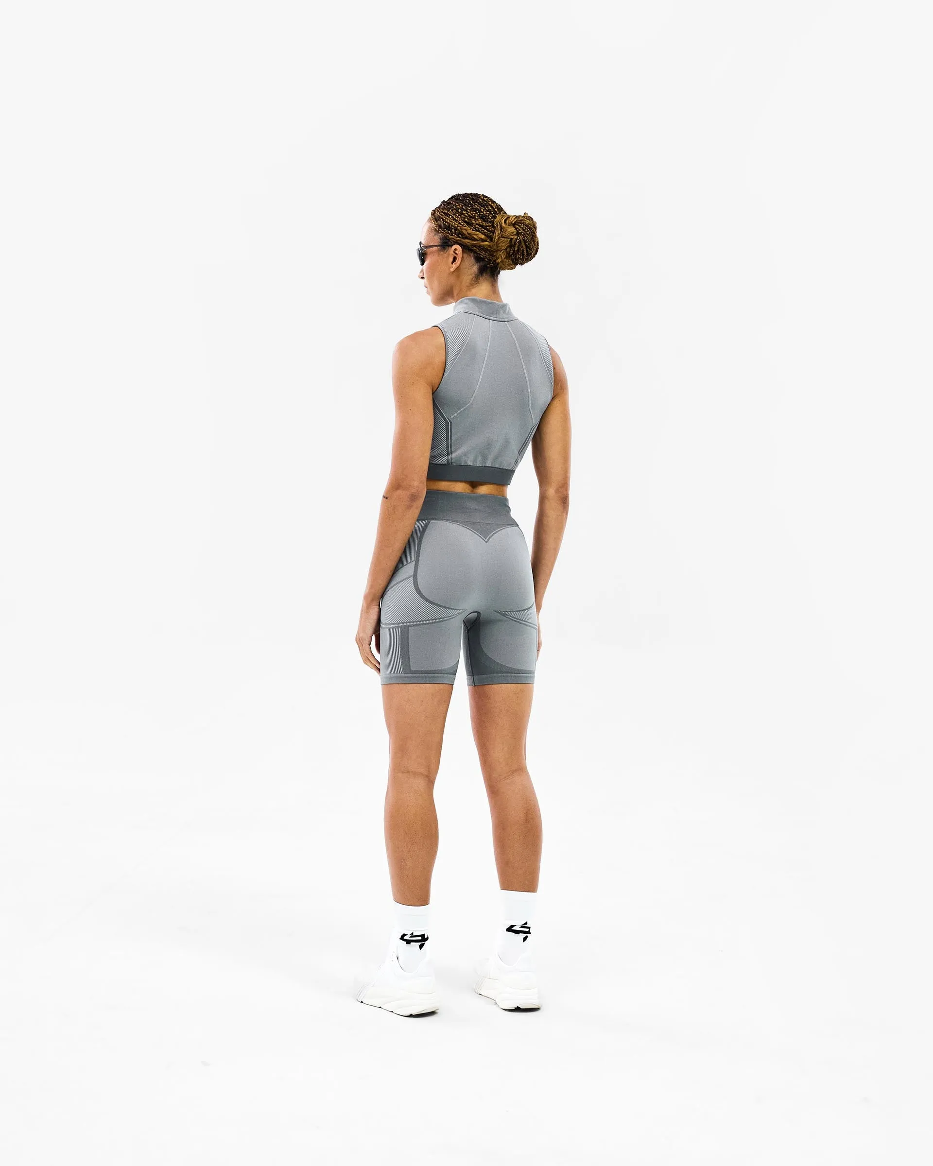 Anorak Body Fit 247 Hydro Seamless Training Short - Ice Grey
