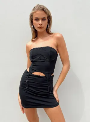 Abbie Set Black Comfortable Motion Structured silhouette