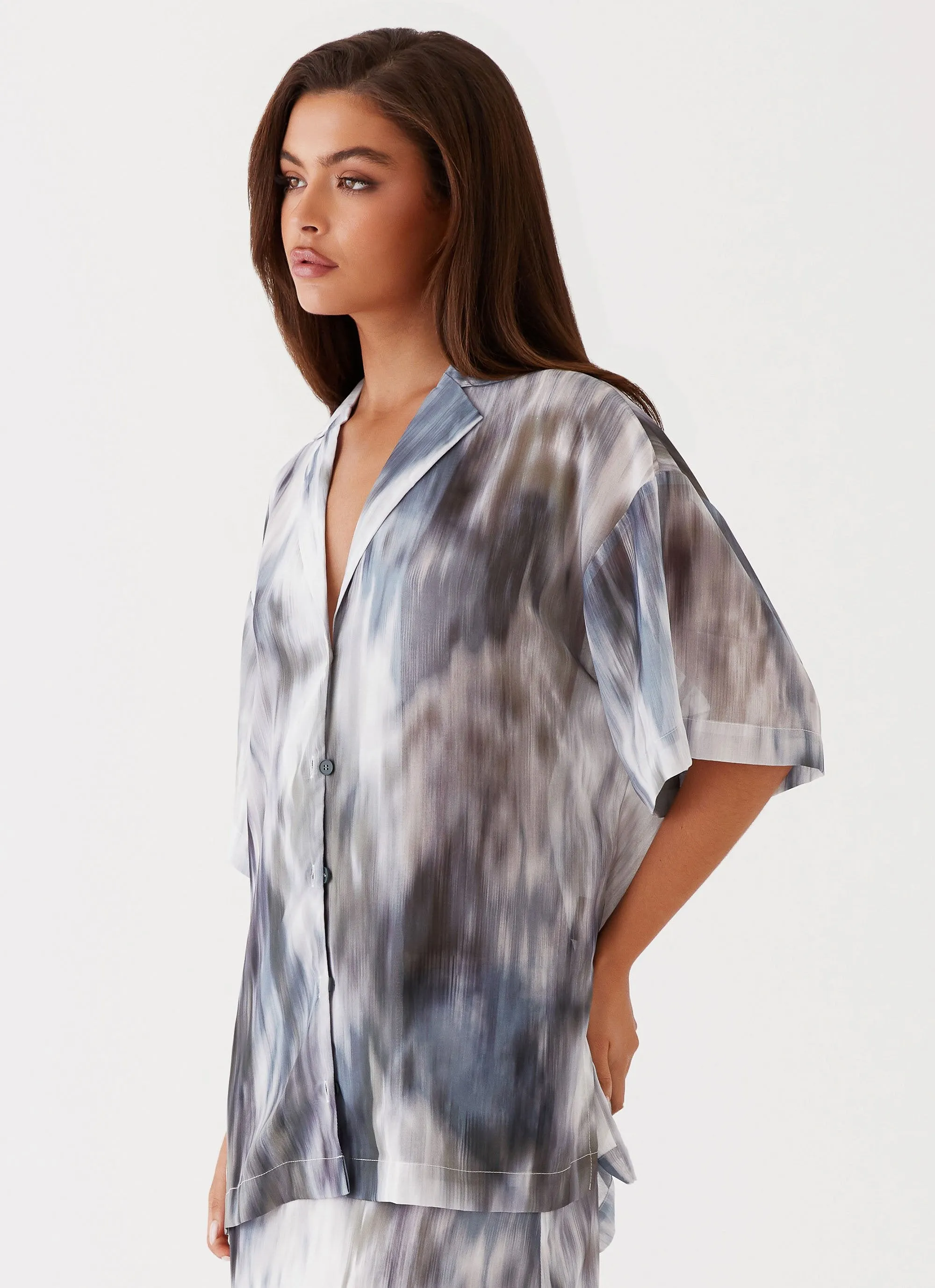 Fight The Feeling Oversized Shirt - Gloom Timeless Fit Urban Look