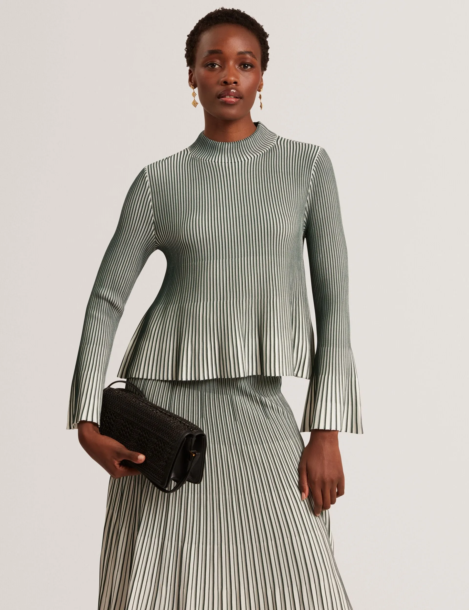 AERIS | DK-GREEN Basic Layer