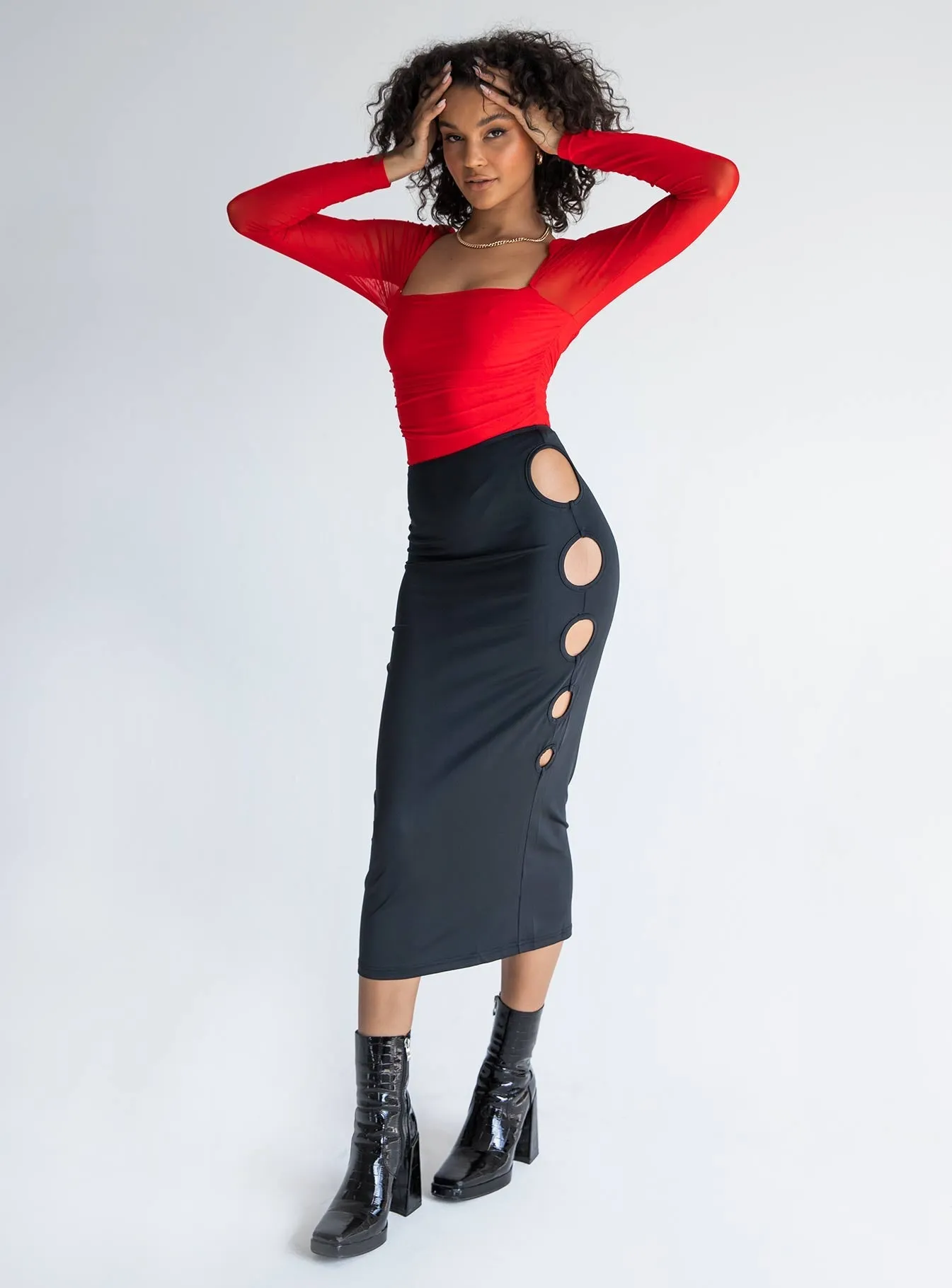 Casual Feel Aesthetic Fit Alice Keyhole Maxi Skirt Black