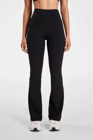 Relaxed Fit Perfect Shape ALLFENIX CloudCore Flared Legging