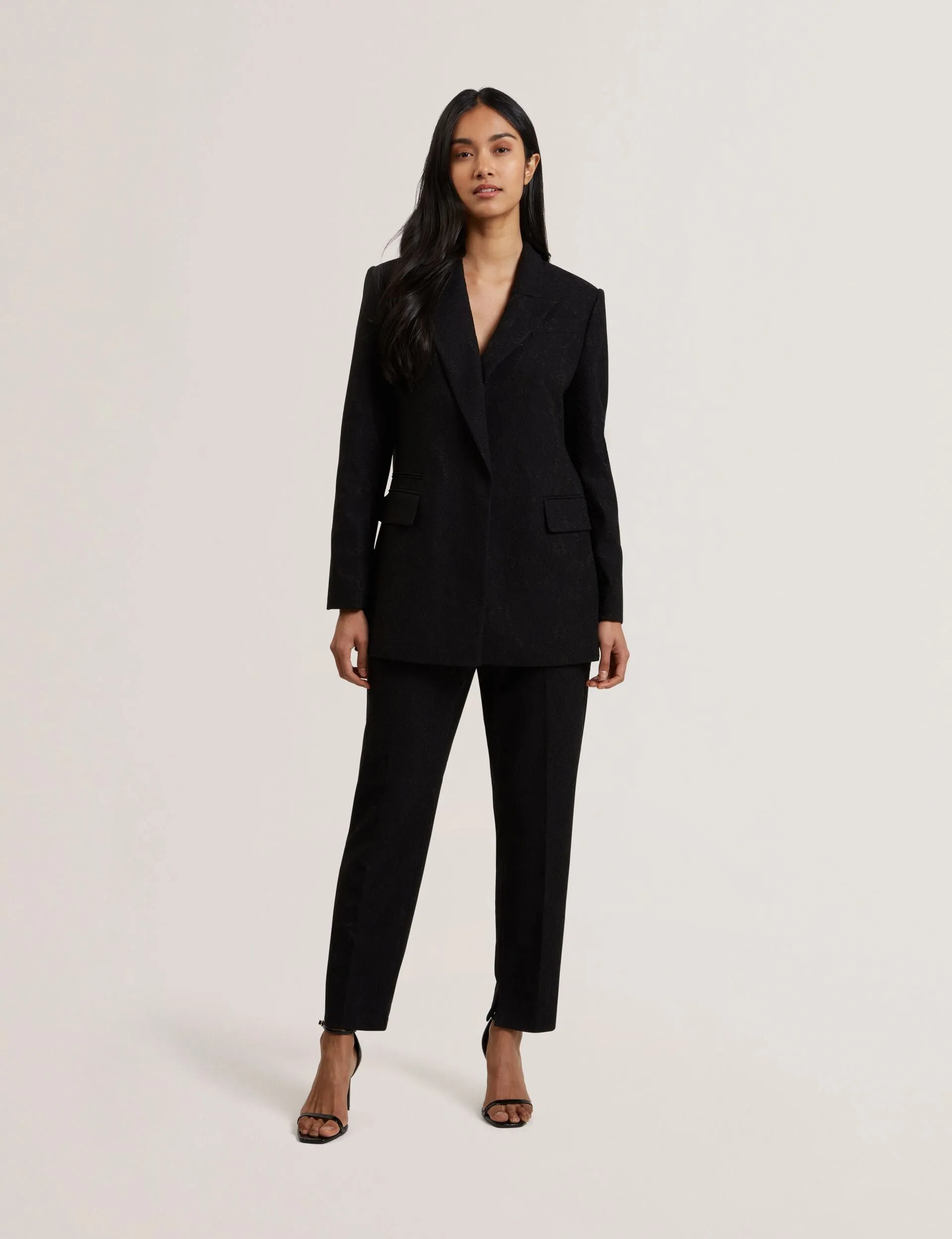 Noise Reducing Hardware MERIO | BLACK