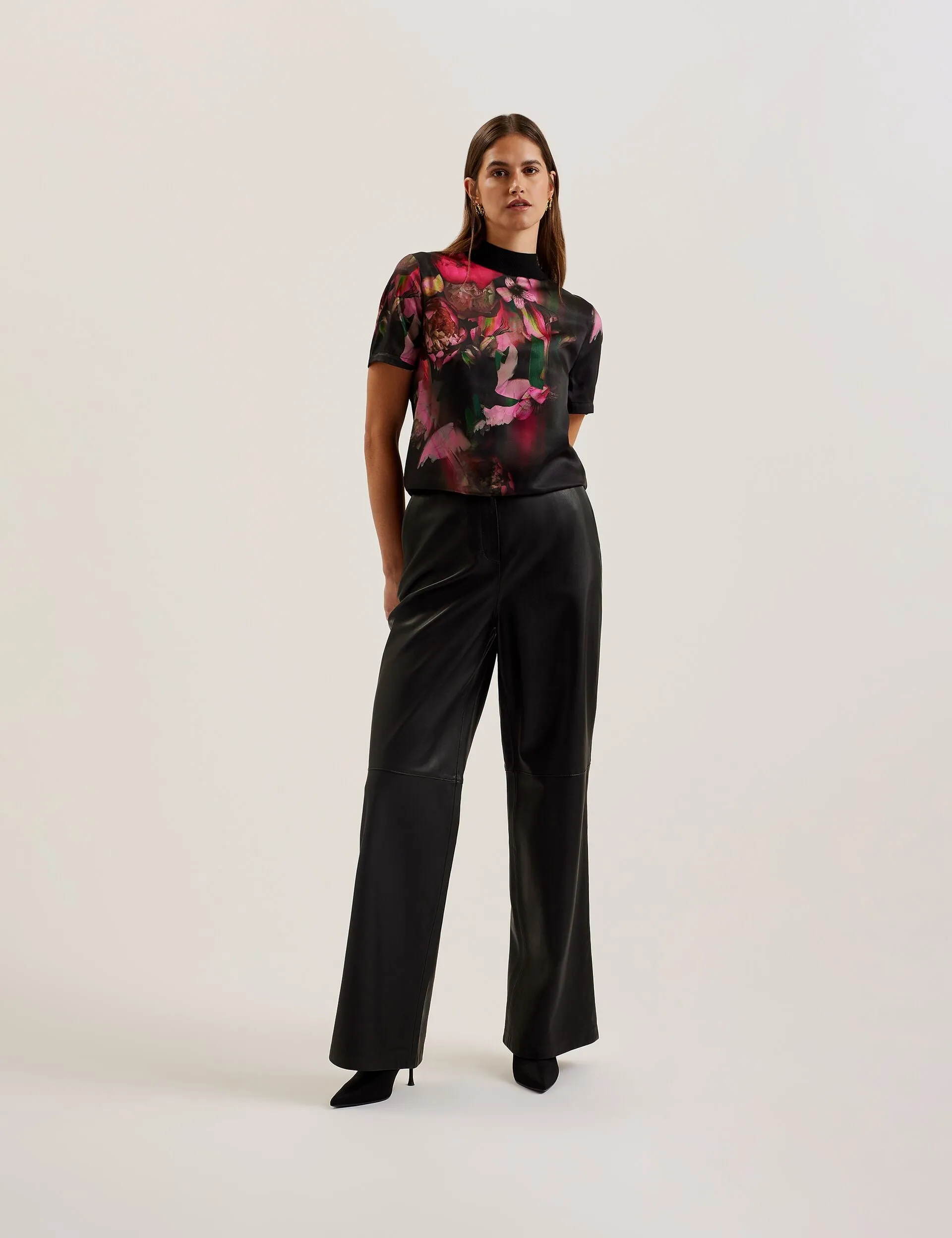 ASTHAA | BLACK Wrinkle resistant fabric Breathable Honeycomb Weave