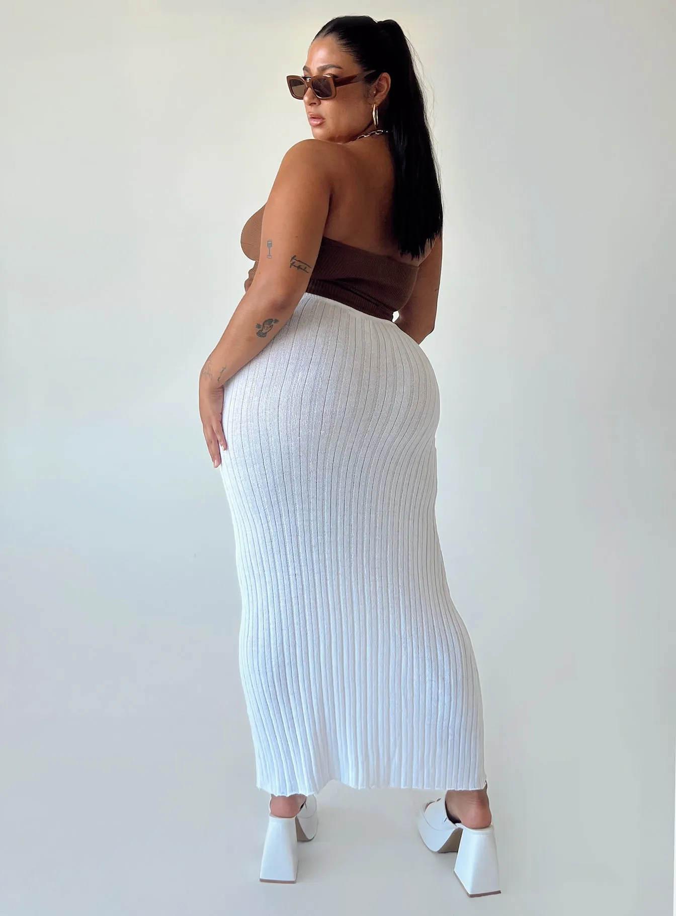 Belle Knit Maxi Skirt White Curve Side Pockets