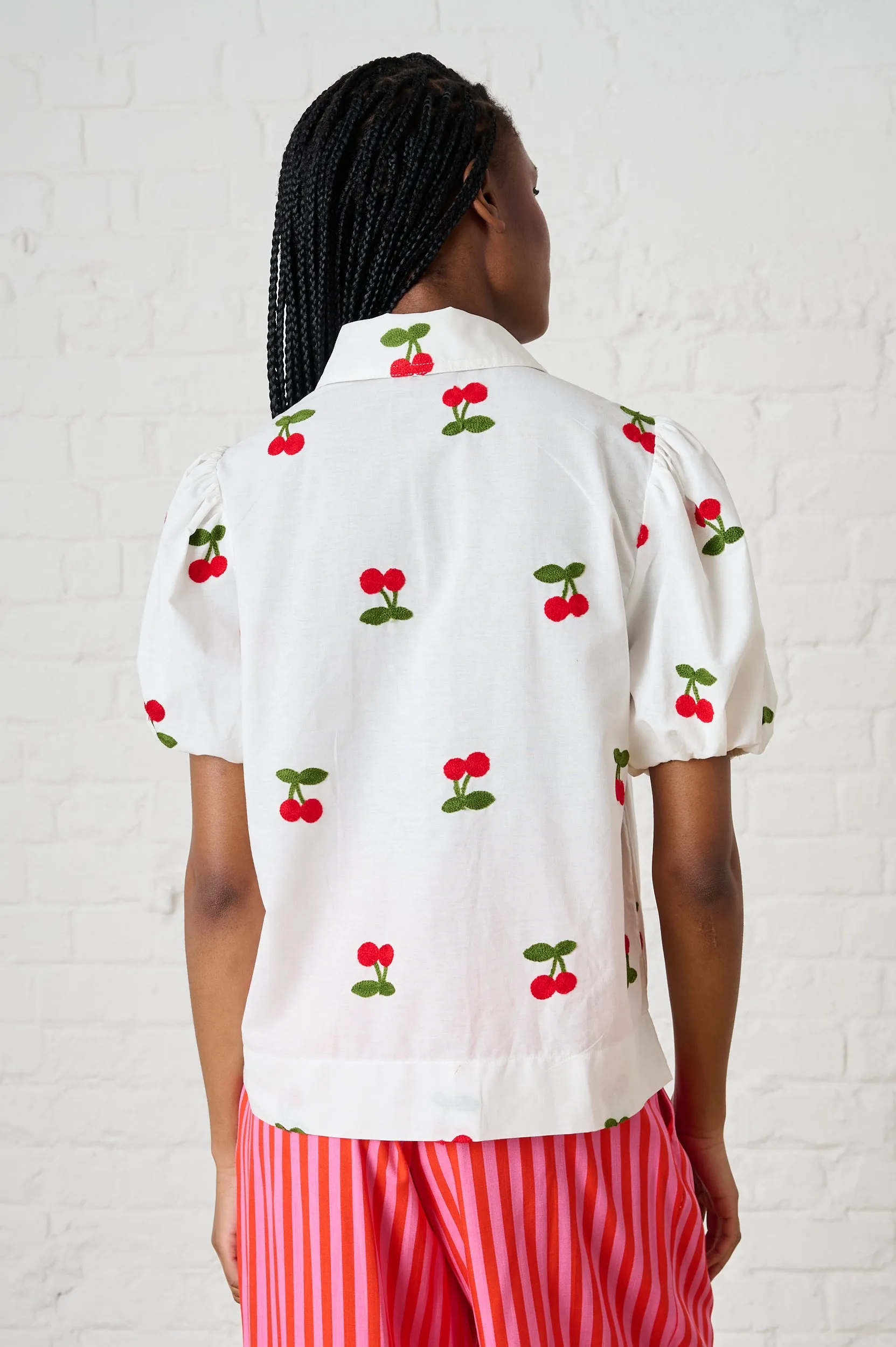 semi-formal style Balloon Sleeve Shirt in Cherry