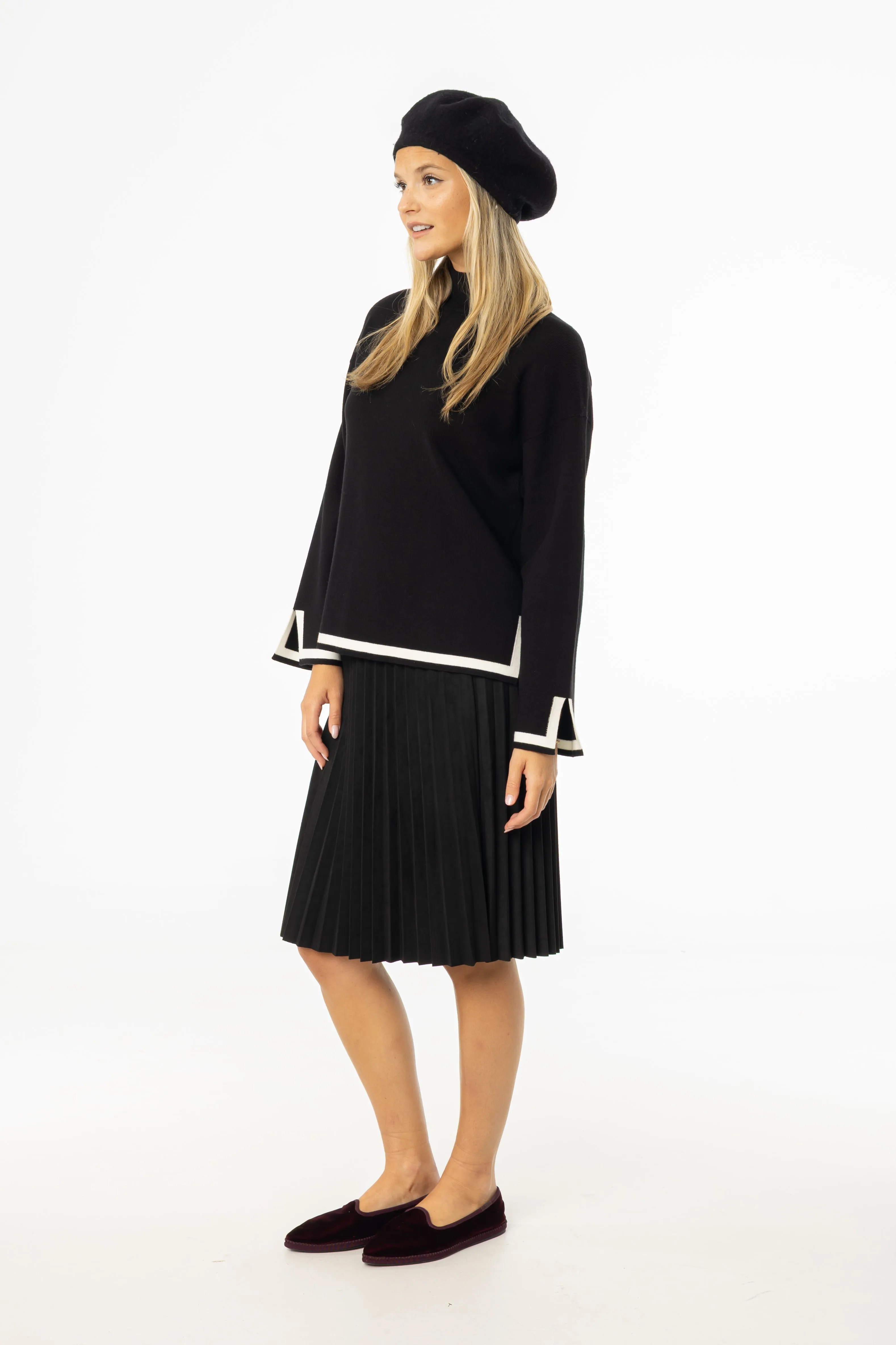 Soft Outfit Black Accordion Microsuede Skirt