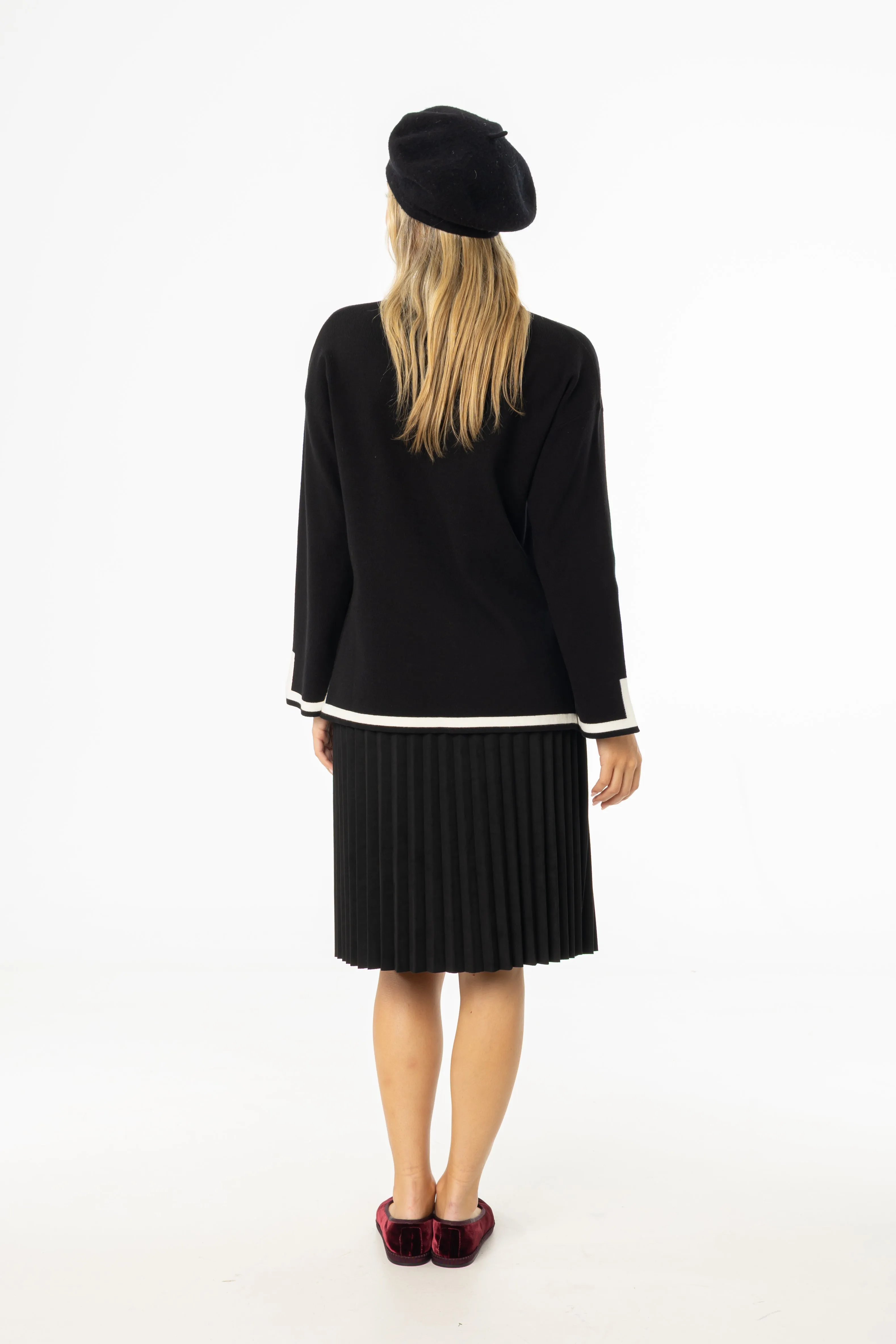 Black Accordion Microsuede Skirt party look