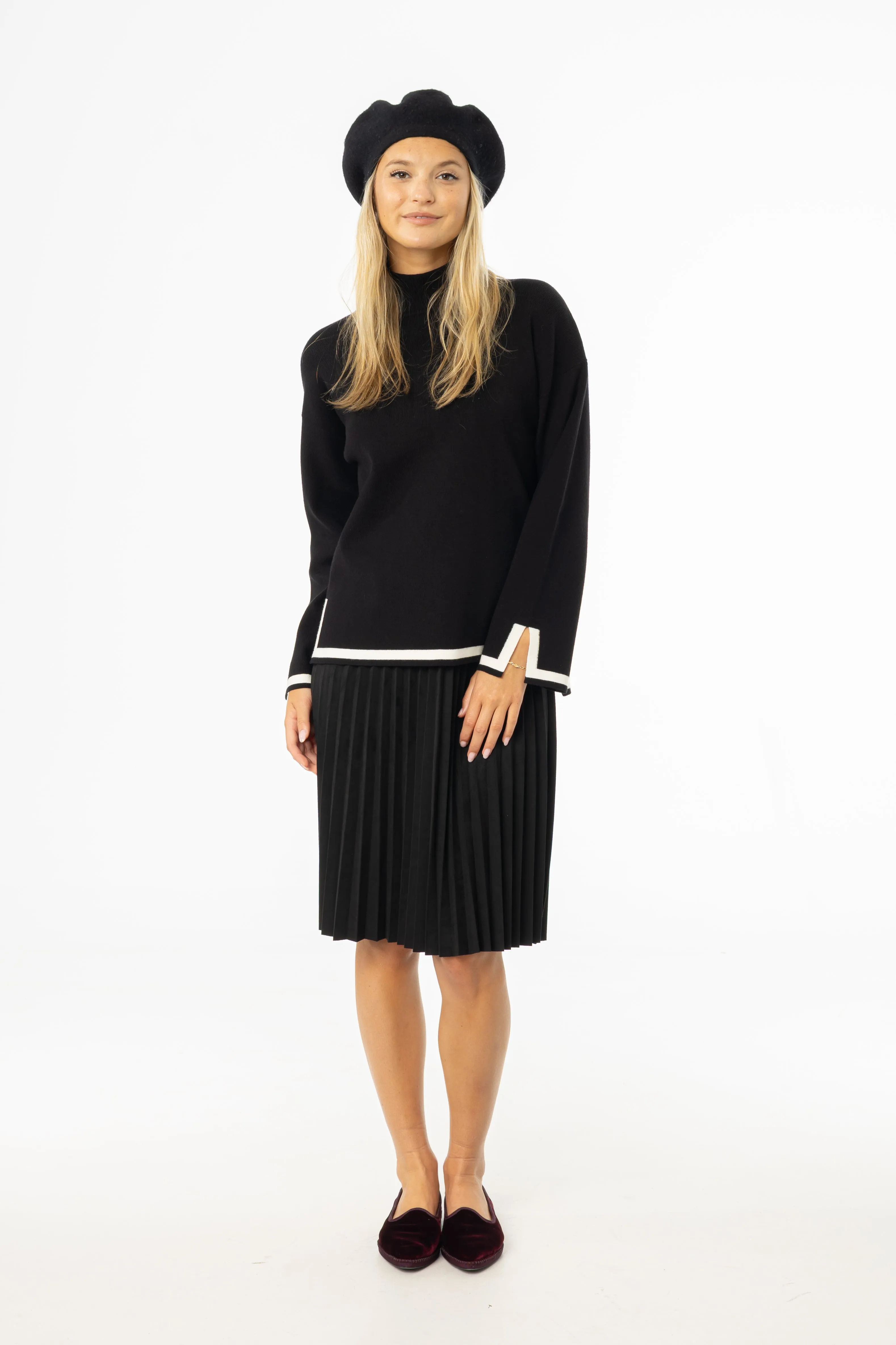 Iconic Style Casual Wear Black Accordion Microsuede Skirt