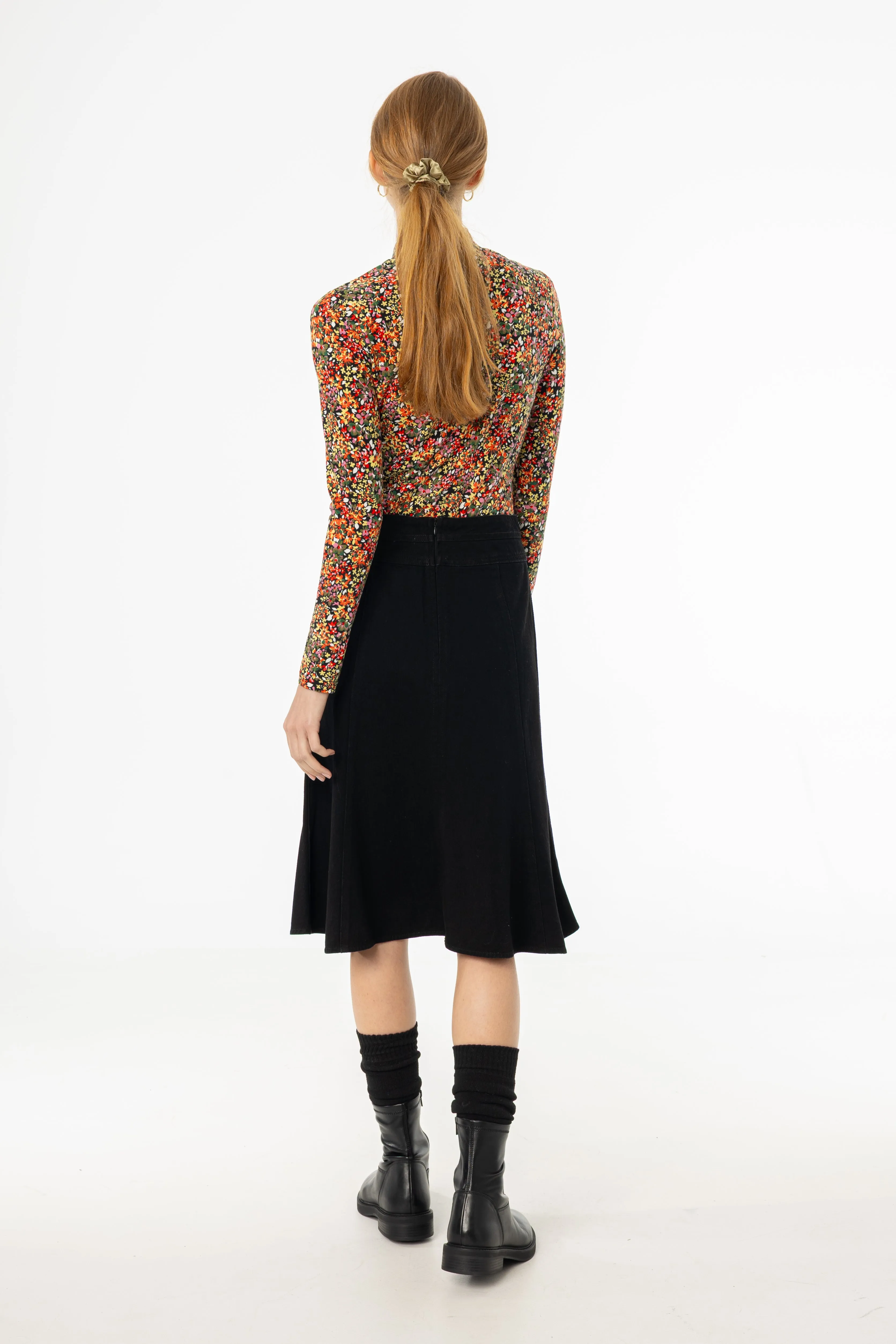 Relaxed Mood Black Flared Denim Skirt