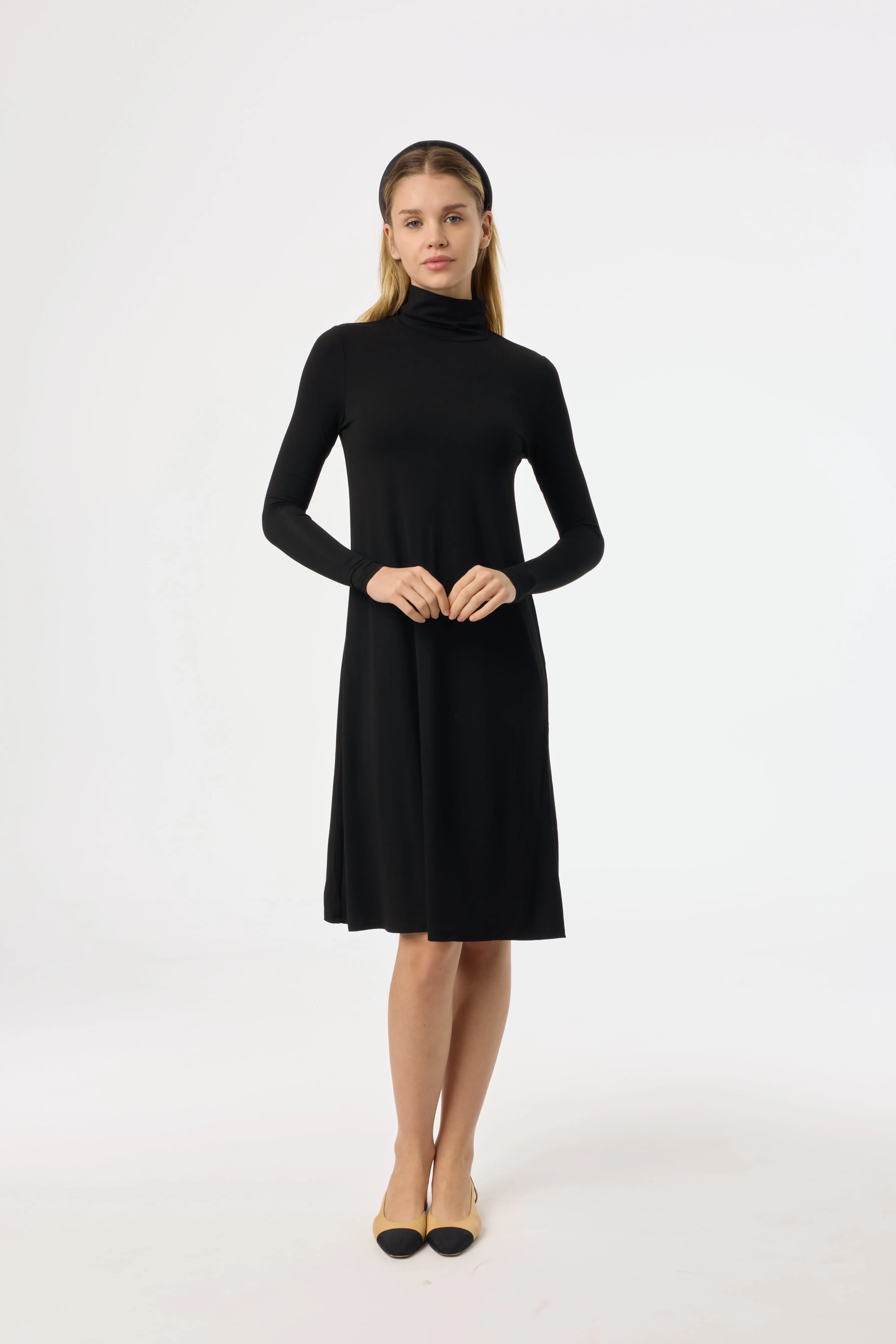 Light Bow High Waist Black Turtleneck Dress