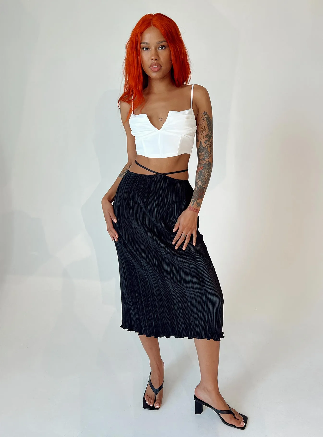 Blanca Midi Skirt Black Elastic hemline