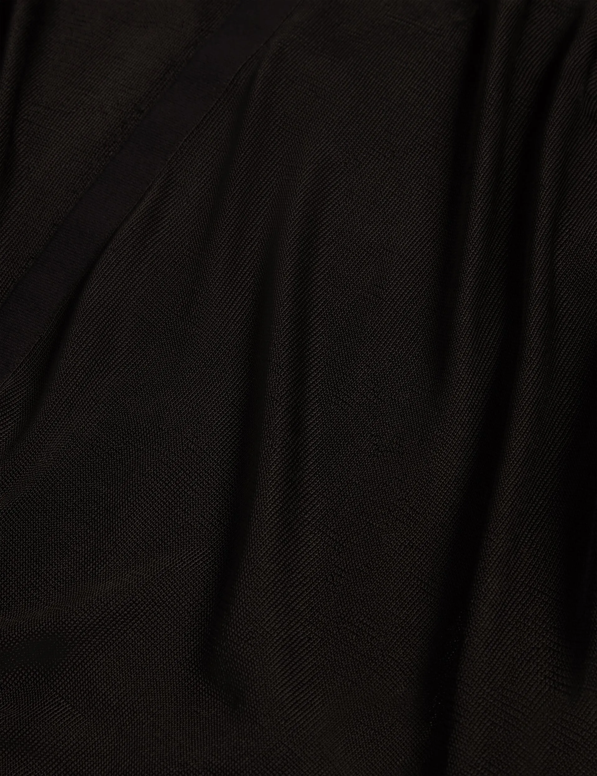 Thermal Air Pocket Chic Outfit IBISSA | BLACK