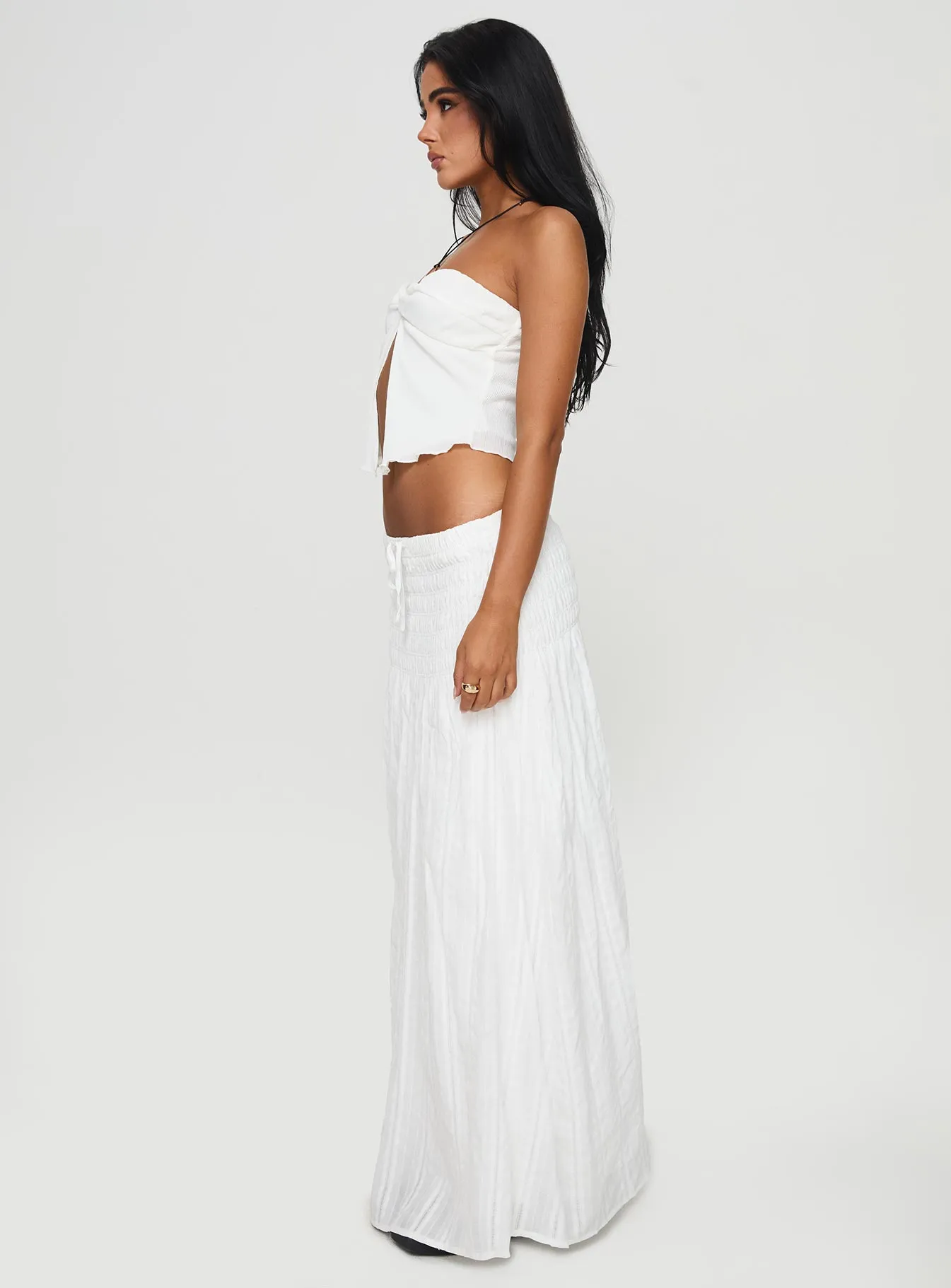 Carana Maxi Skirt White Texture Play Style Moment