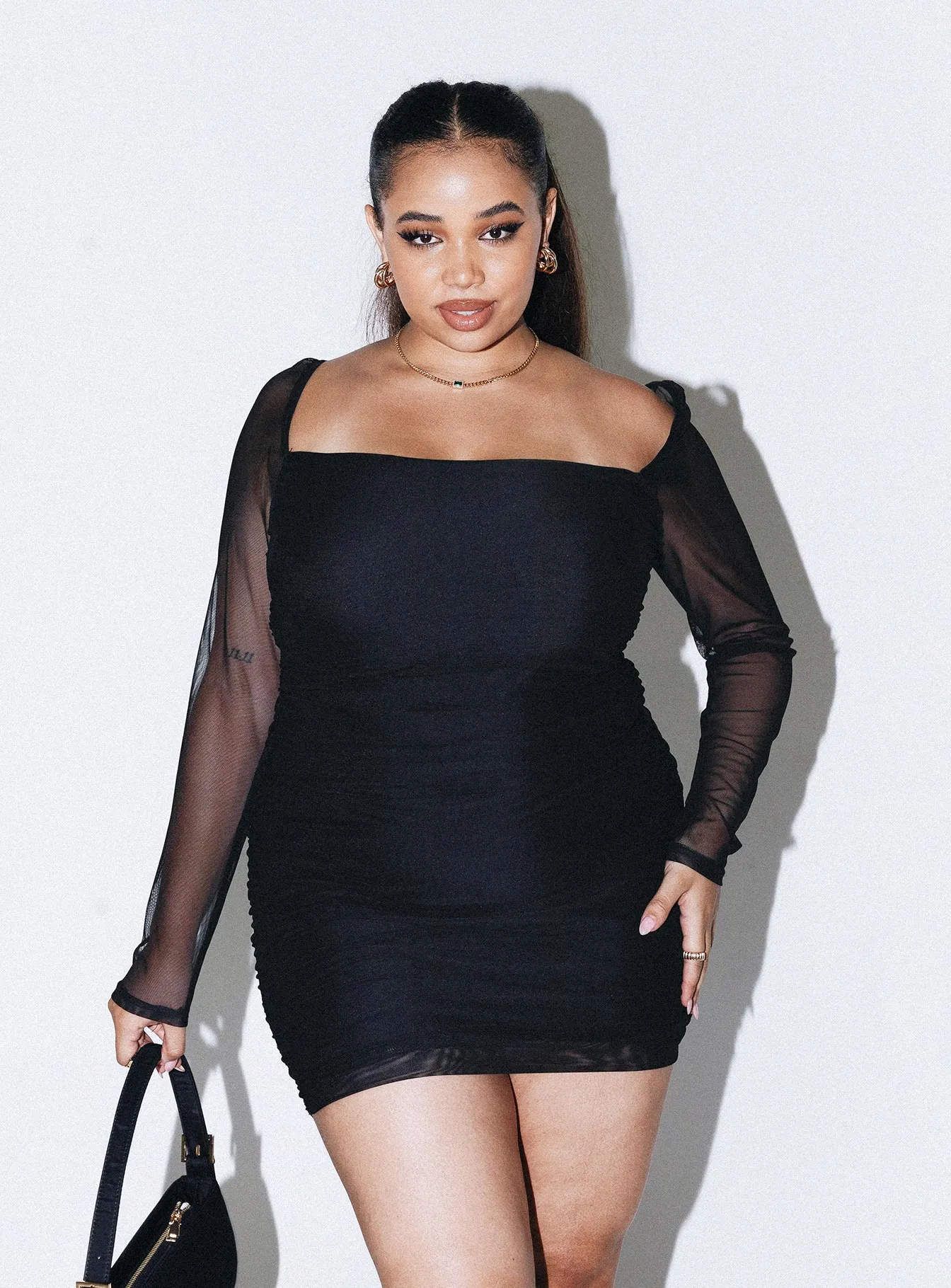 Charvi Long Sleeve Mini Dress Black Curve Cozy Balance