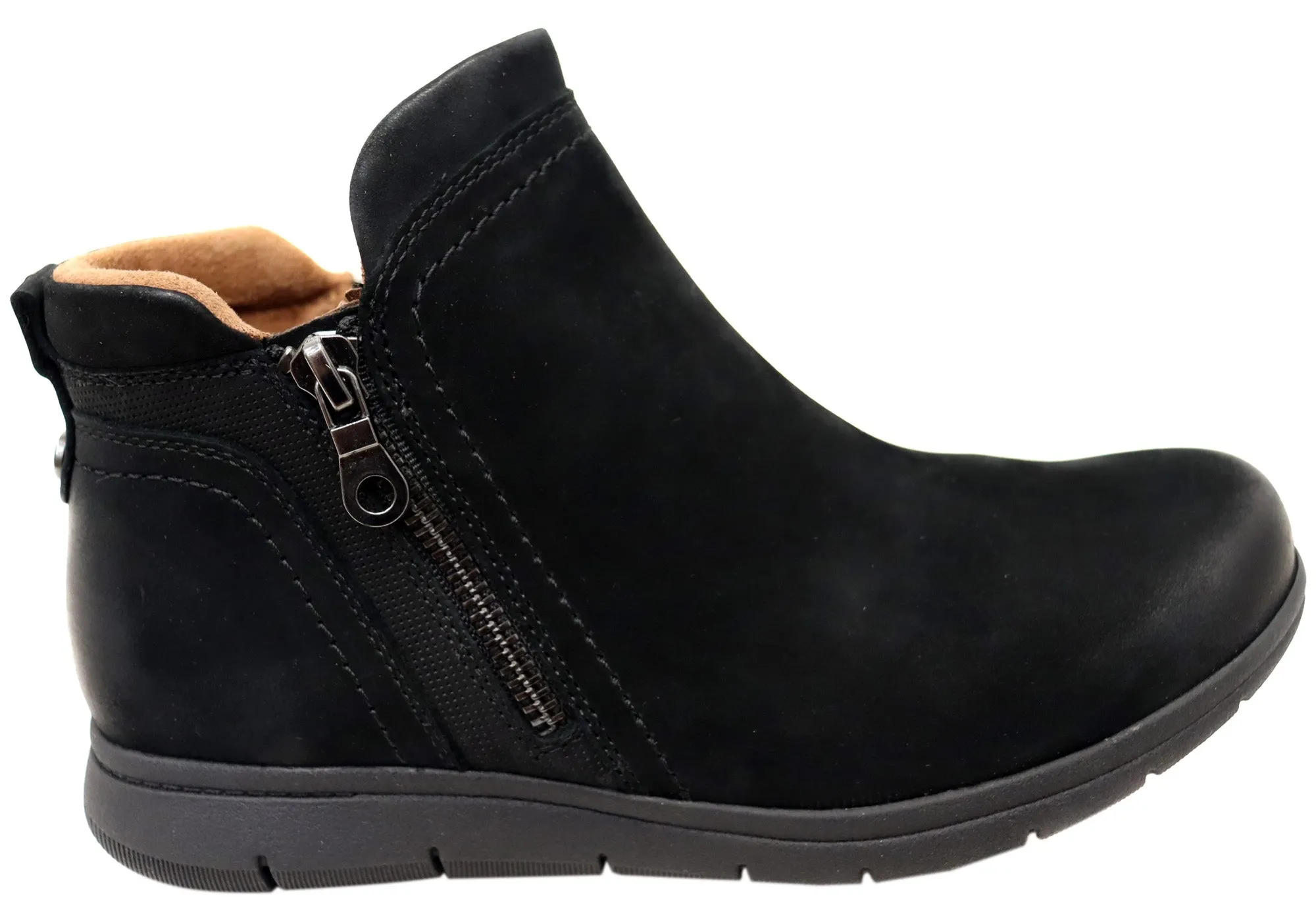 Beach Walk All-Terrain Use Cobb Hill Lidia Zip Boot Comfortable Leather Ankle Boots