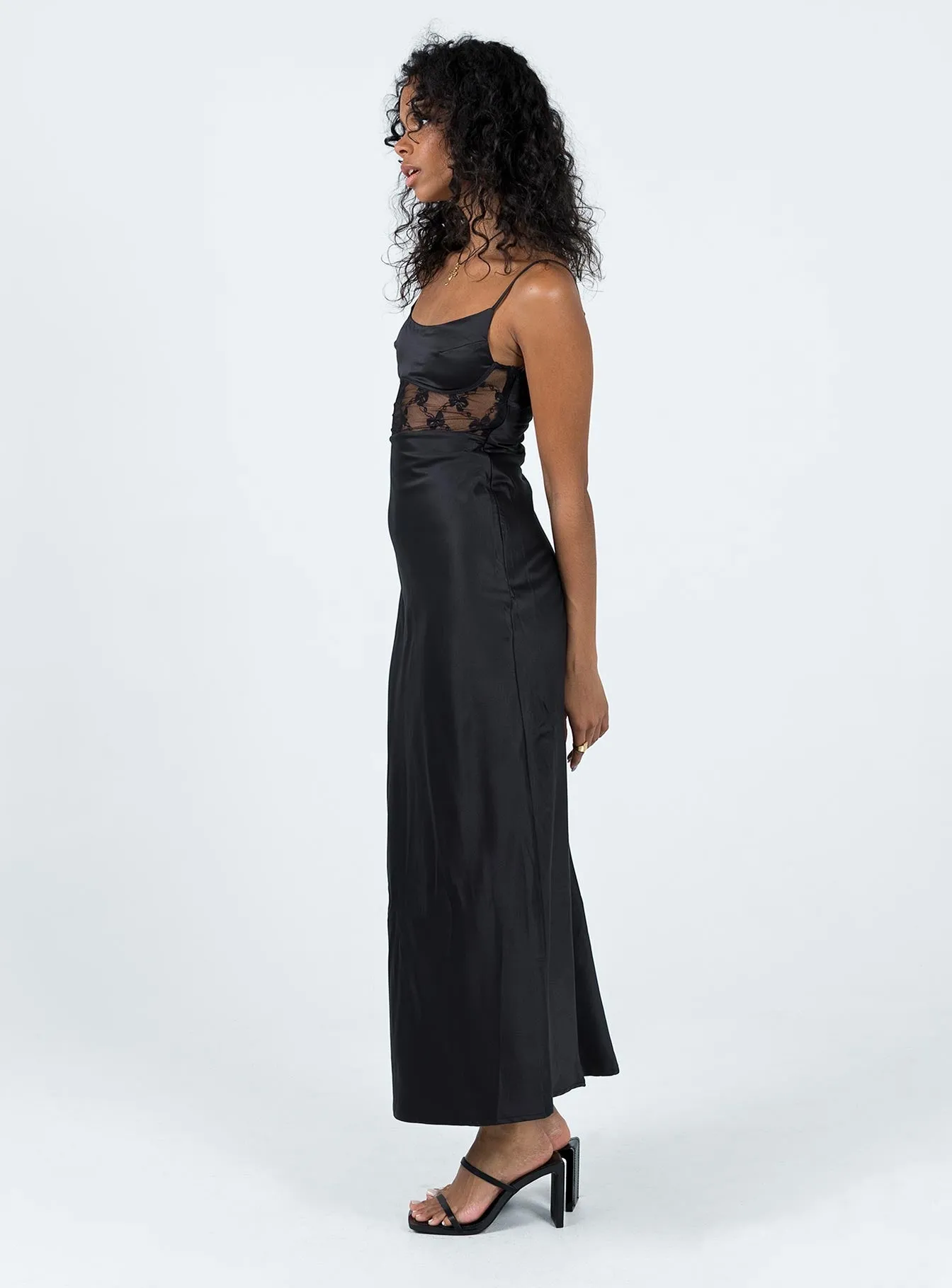 Maybelle Maxi Dress Black Chic Look