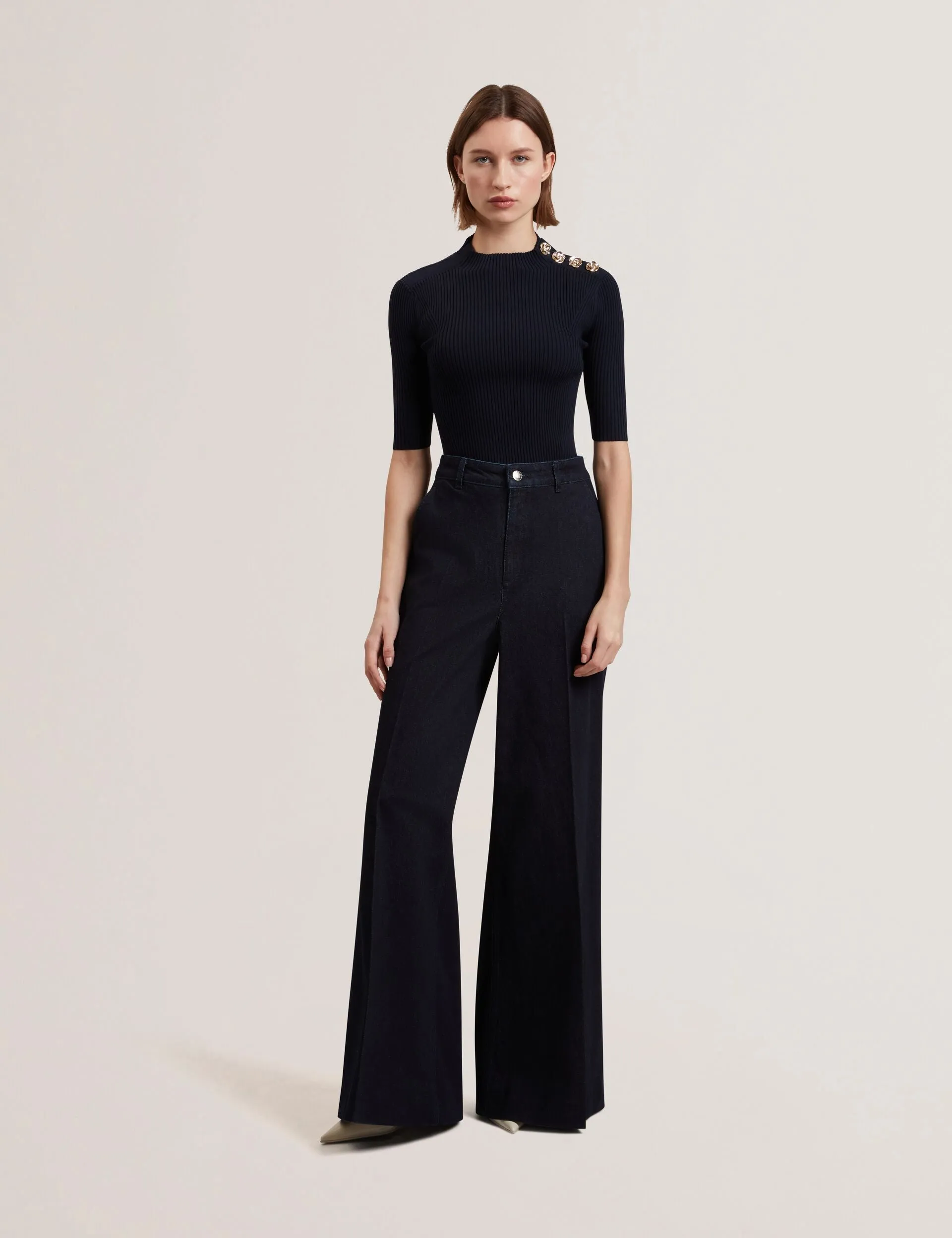 EELIIA | NAVY TemperatureRegulating Yarn Stretch Waistband Design