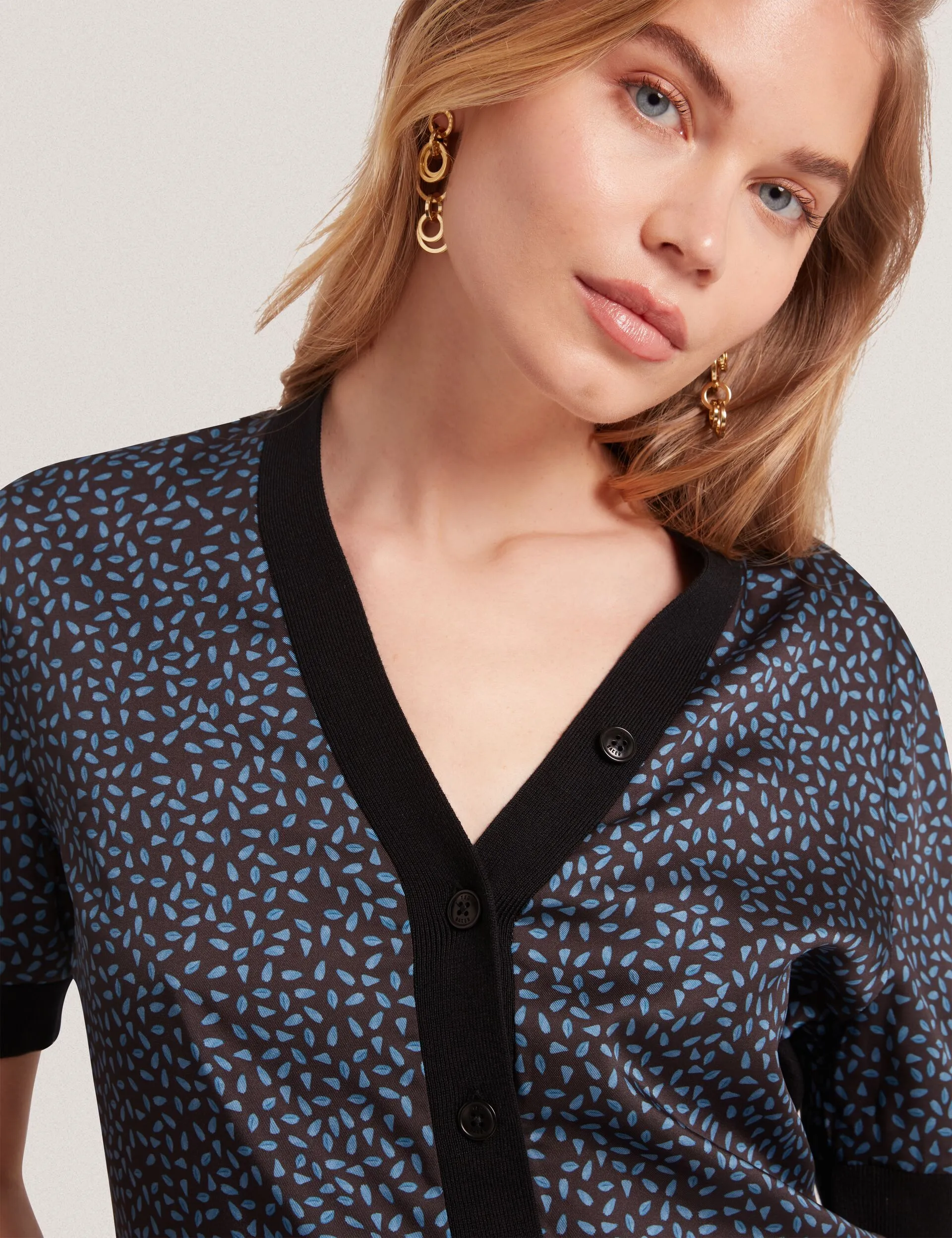 BRIALA | BLACK Cold Warmth Natural Texture