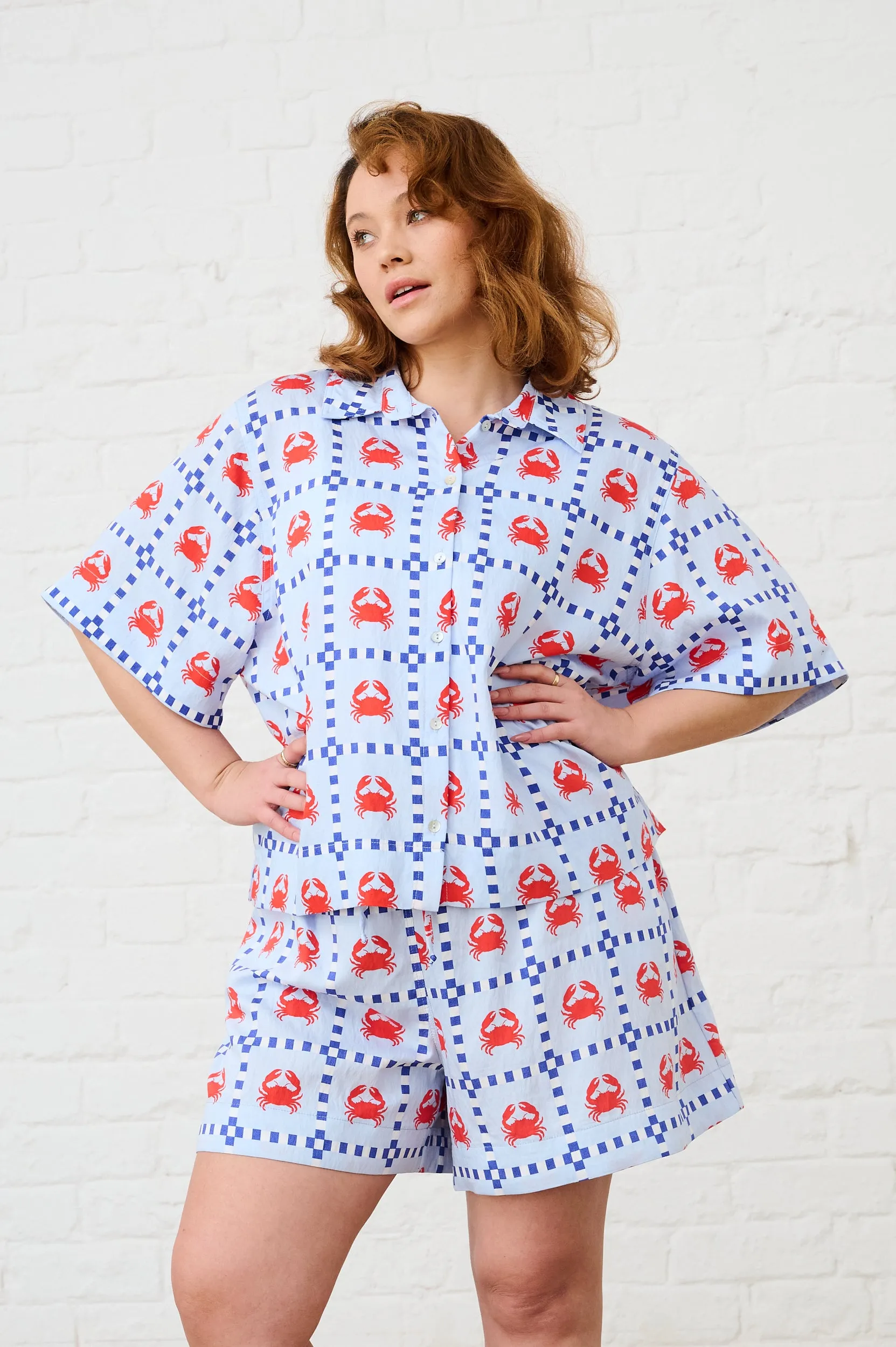 Boxy Shirt in Crab Print Active Wear Curved Hem