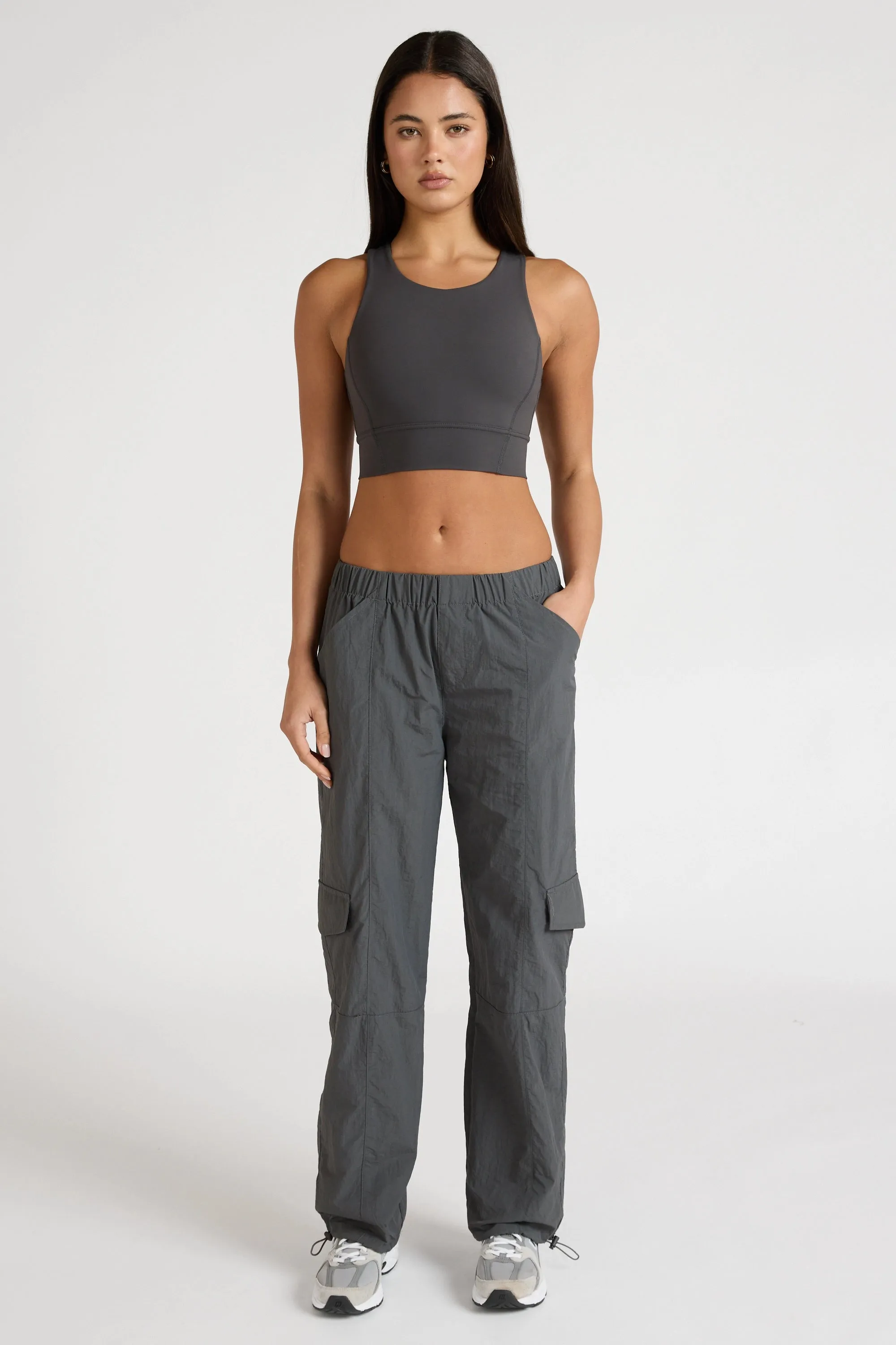 Active Spray Parachute Pant Wide-leg cut