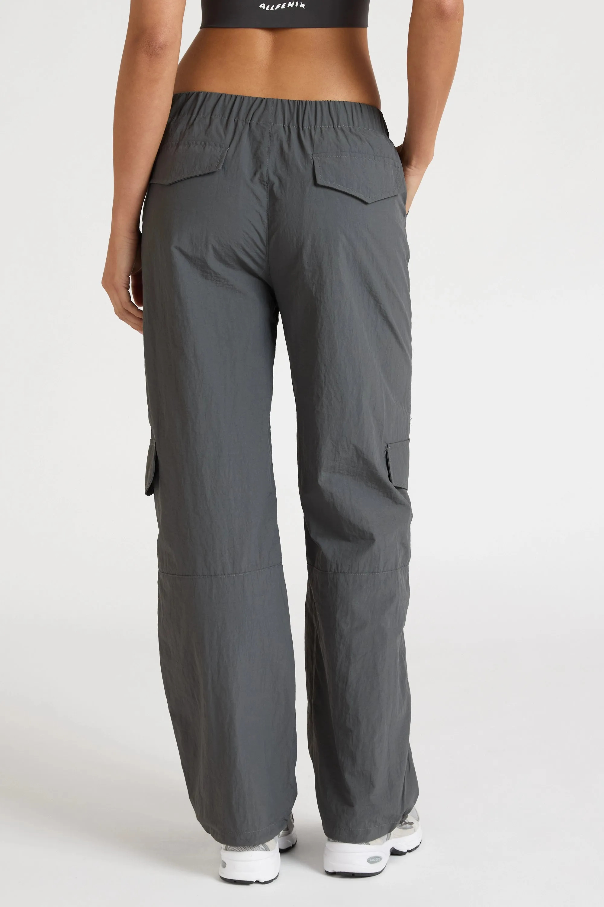 Layered Style Active Spray Parachute Pant