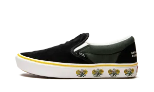 College Trend Comfycush Slip on "Trip Outdoors"