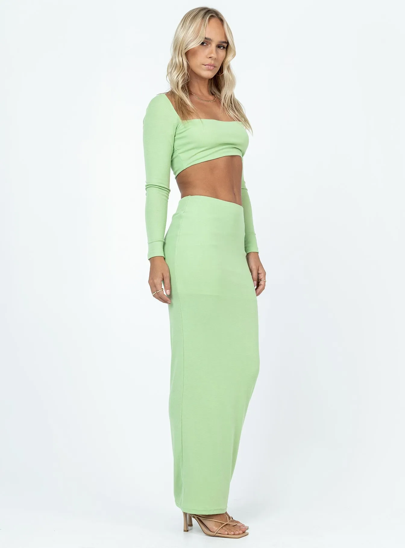 Embossed Detail Refined Finish Amalee Set Green