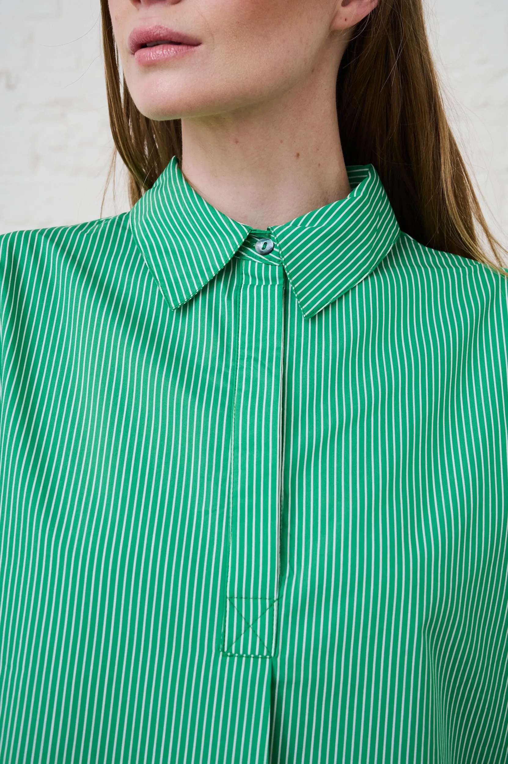 Sporty essentials Airflow Ventilation Cotton Boxy Shirt in Green Stripe