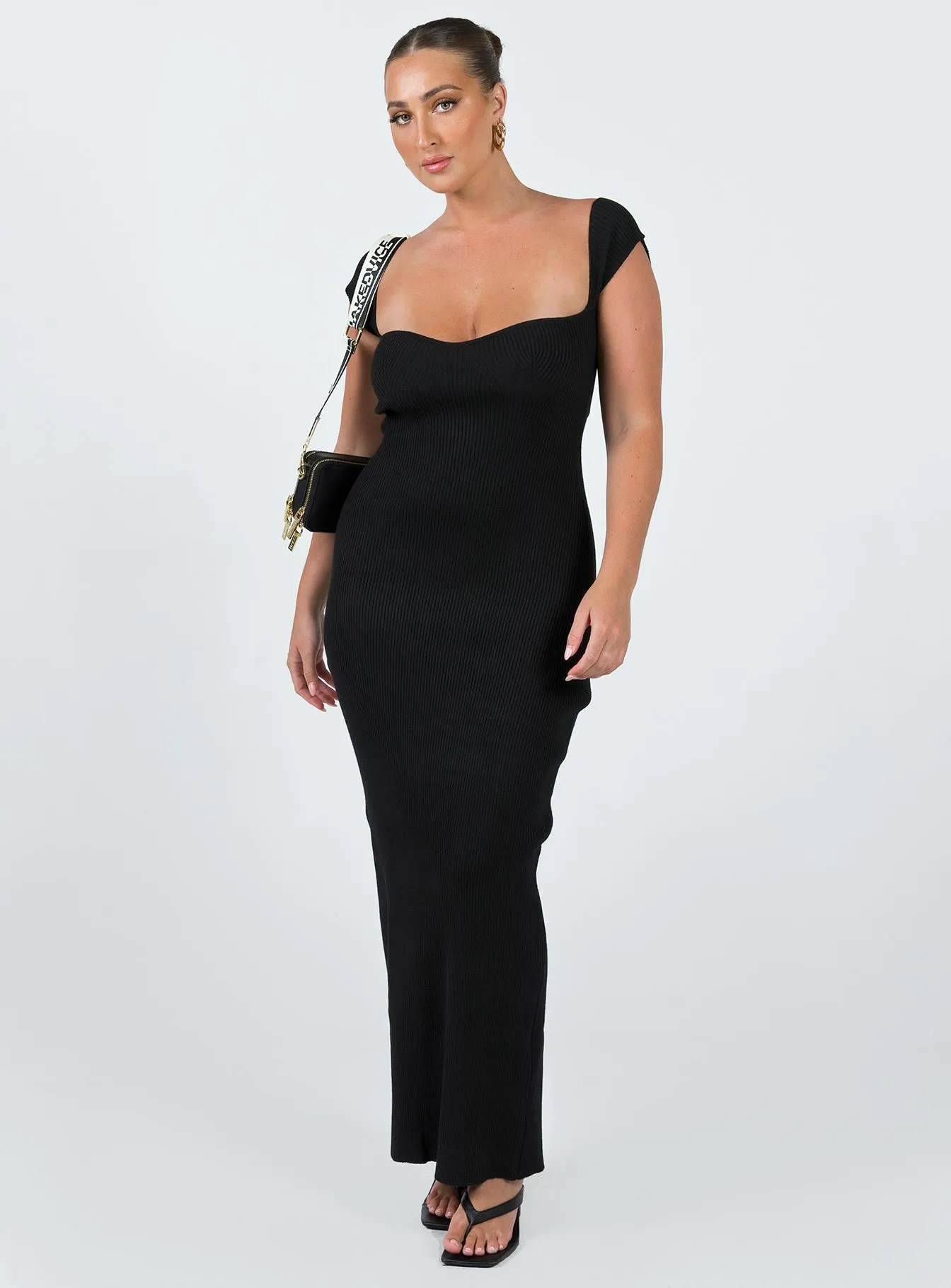 Larissa Maxi Dress Black Easy Pairing