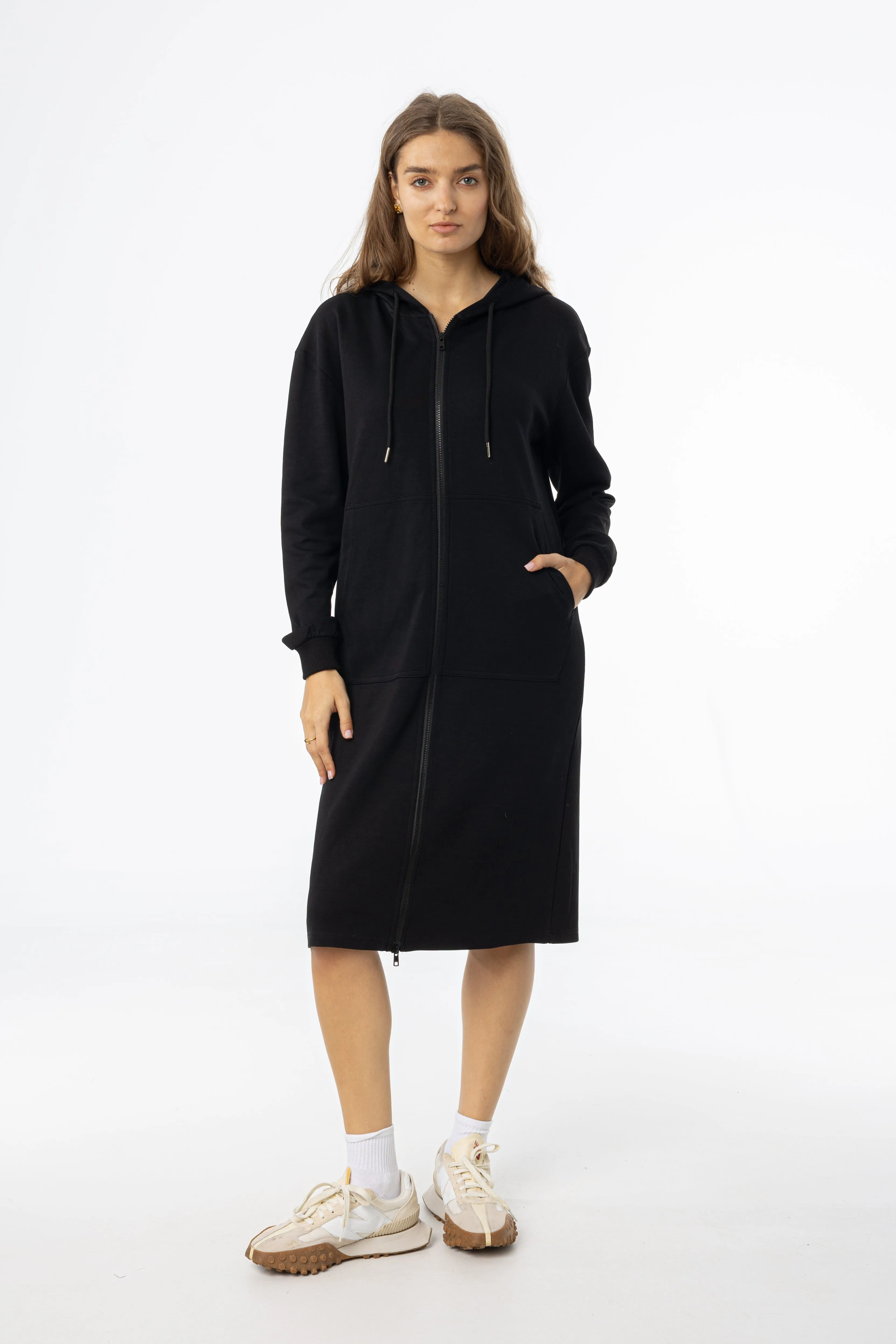 Padded-Bust Black Basic Zipper Dress