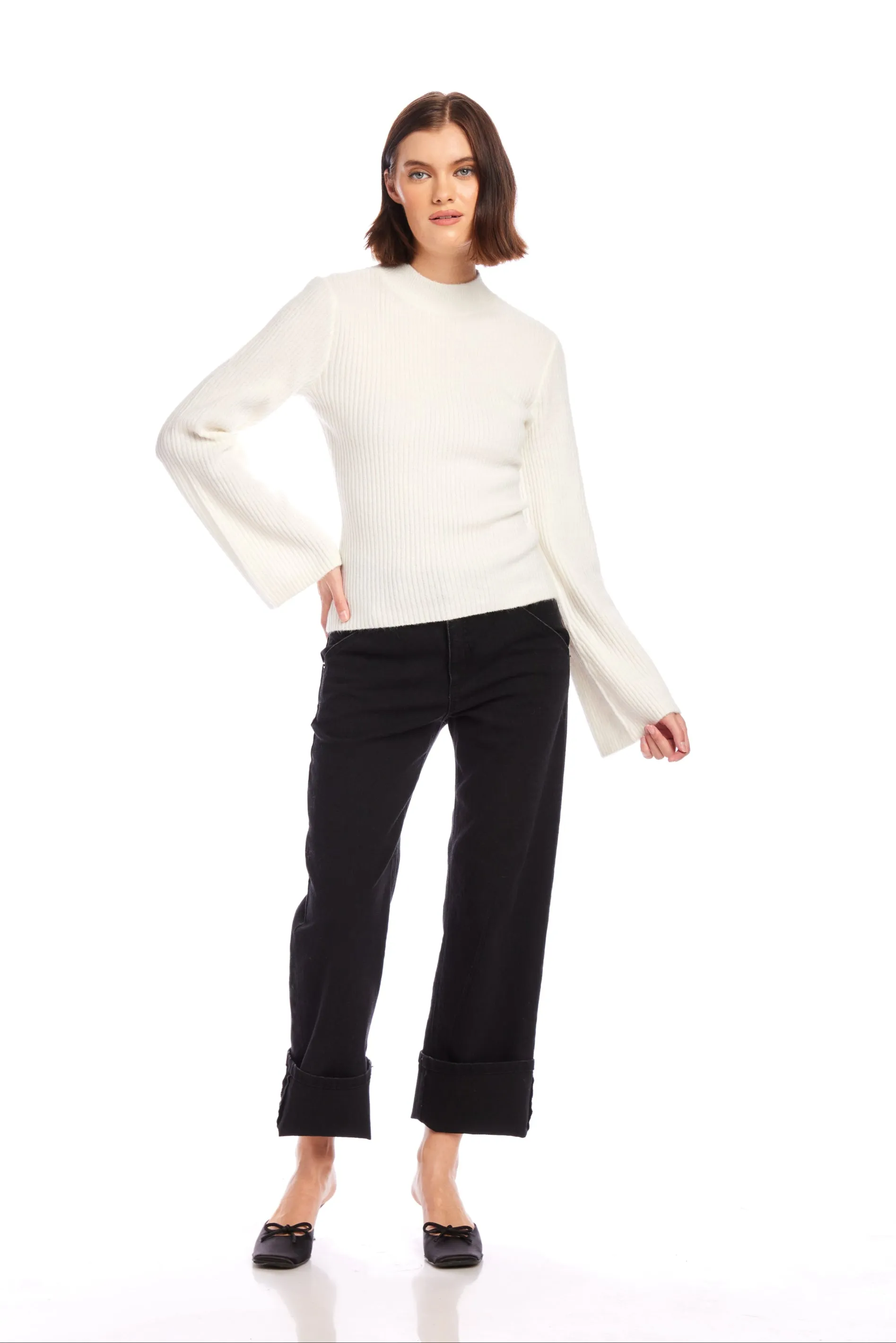 Warm Outfit Brielle Flare Sleeve Sweater