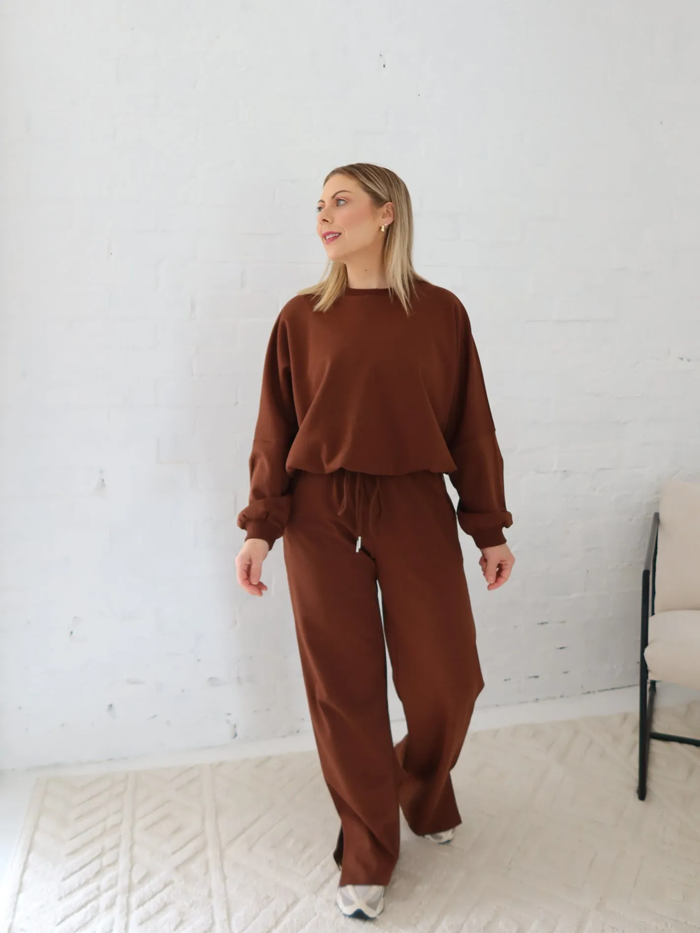 Sullivan Sweatshirt - Chocolate graffiti print