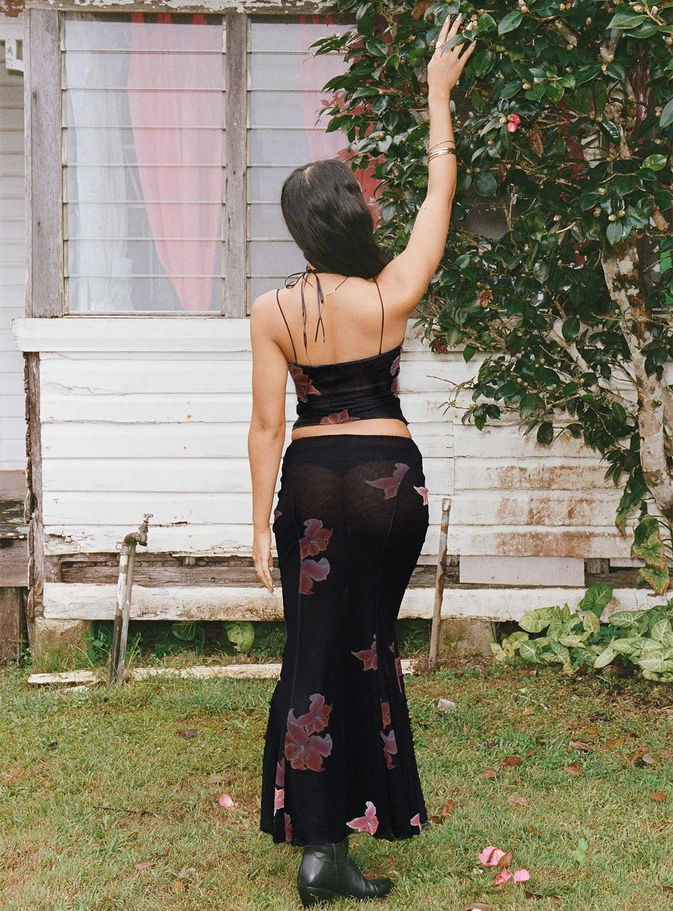 Brookie Mesh Set Black Floral Reinforced Hems