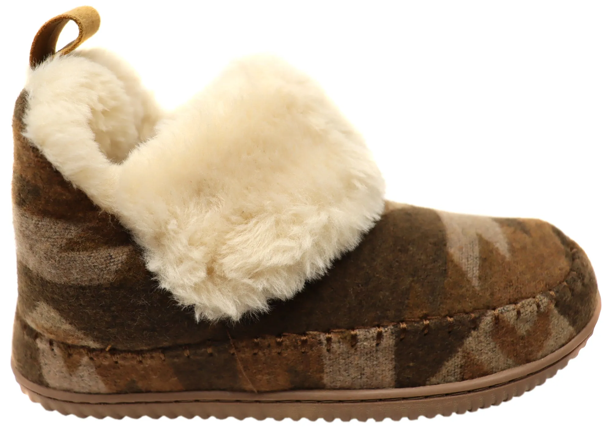 Warm And Comfortable Combat Look Dearfoams Womens Comfortable Moritz Energy Return Bootie Slippers