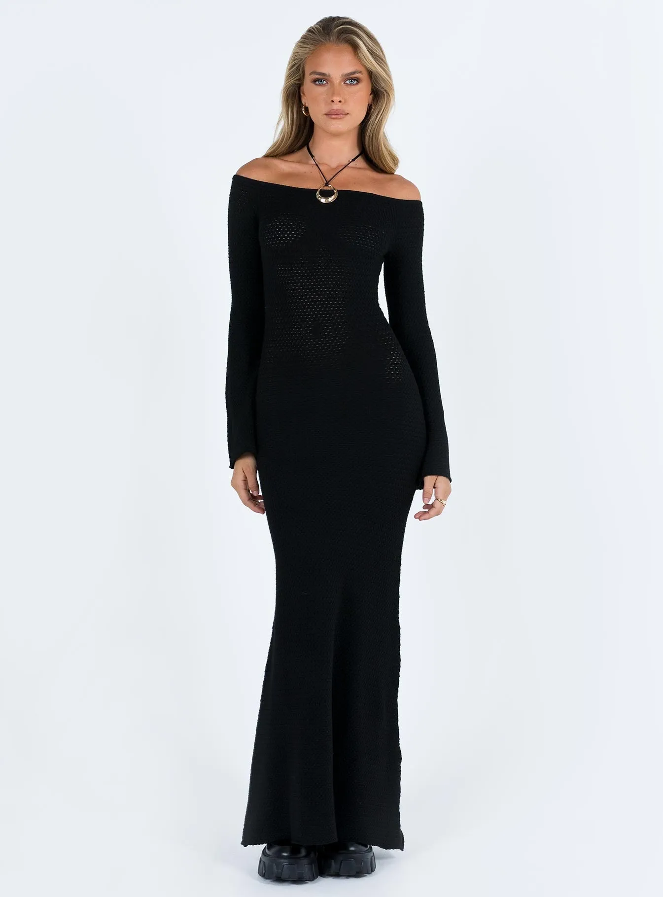 Devyn Off The Shoulder Maxi Dress Black Slit Detail Resort Outfit