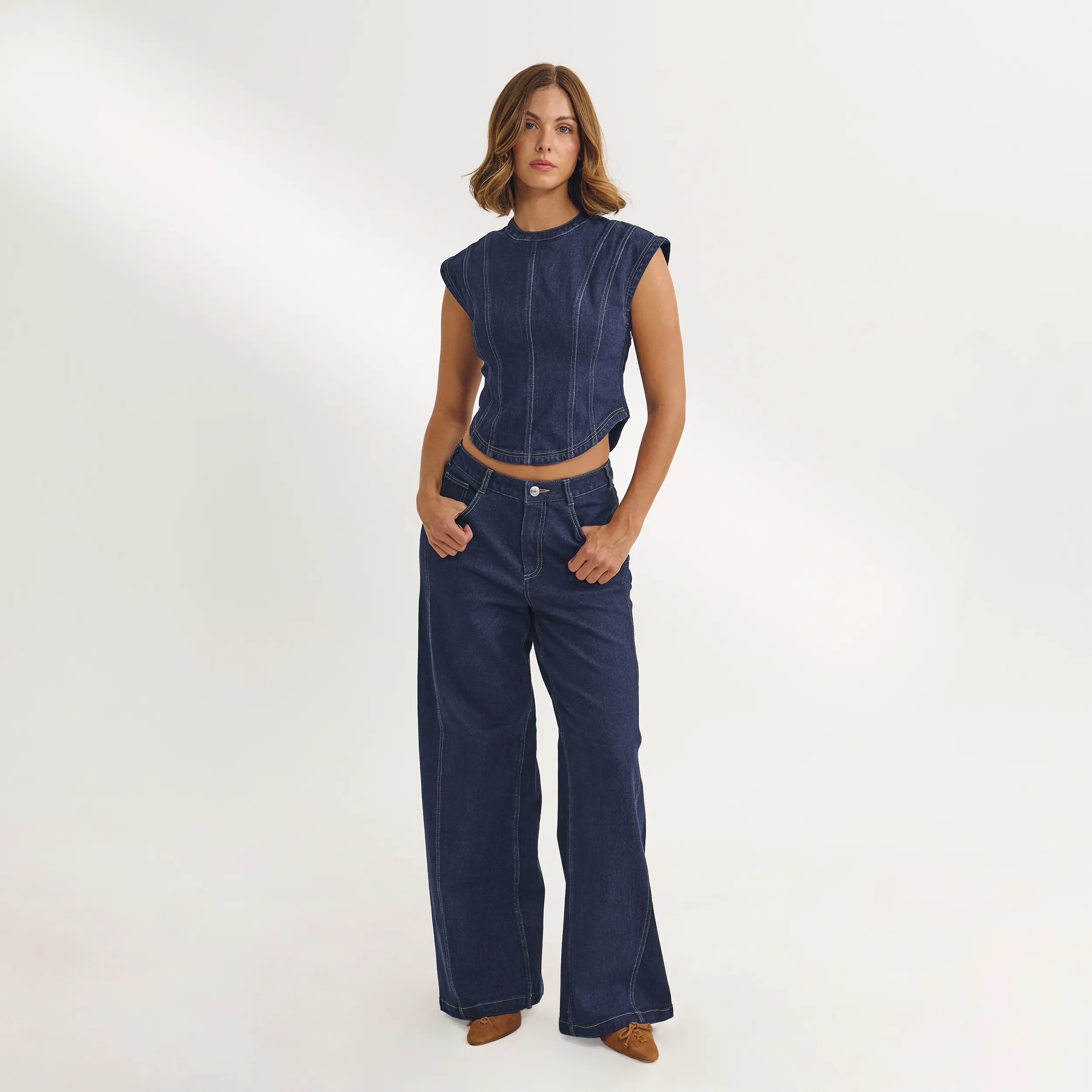 Customizable length Metallic accents Dipped-Waist Wide-Leg Jeans - Indigo Blue