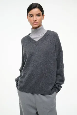 DORIS CASHMERE SWEATER | CHARCOAL Daily Ready