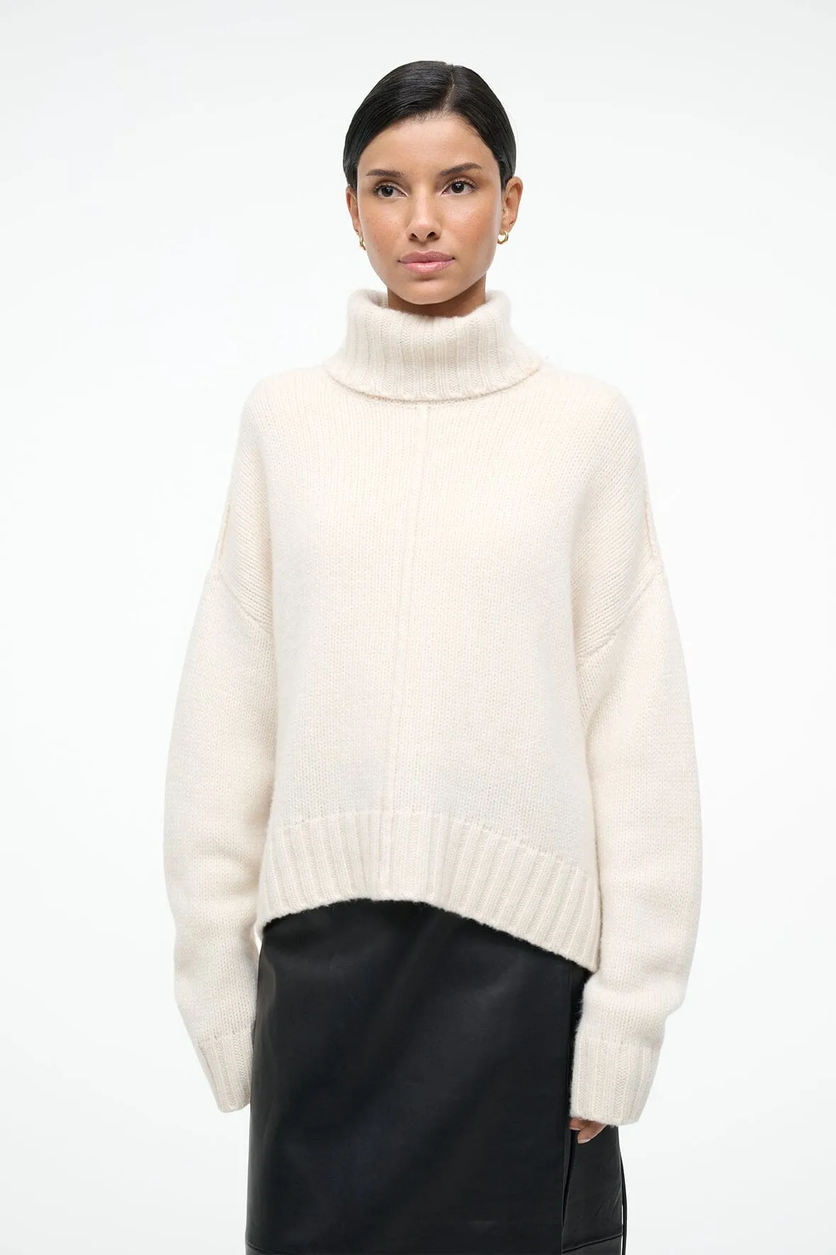 BETSY CASHMERE SWEATER | IVORY MoistureWicking Yarn AntiStatic Yarn