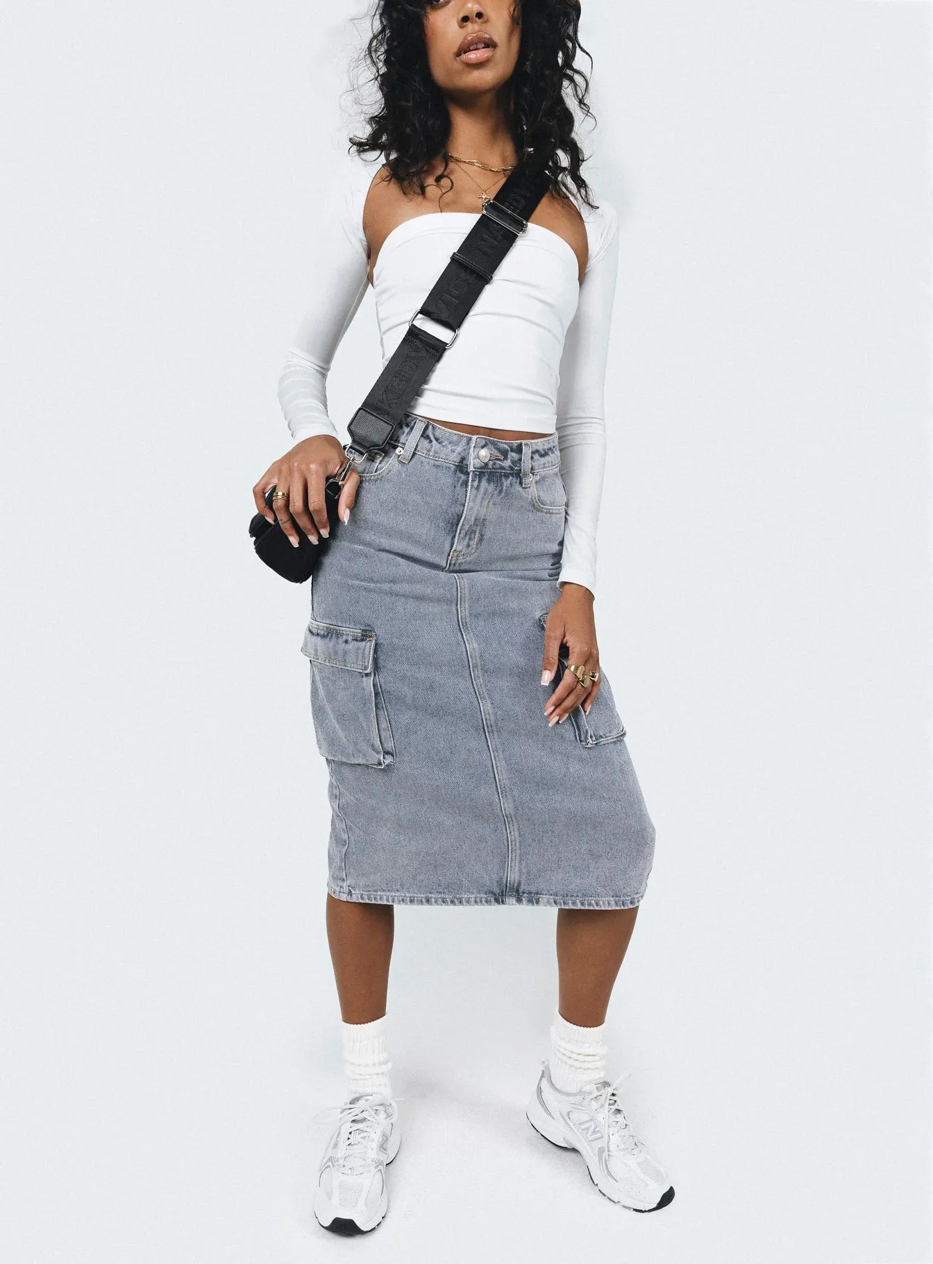 Wardrobe Hero Seamless construction Ariaahs Cargo Midi Skirt Denim