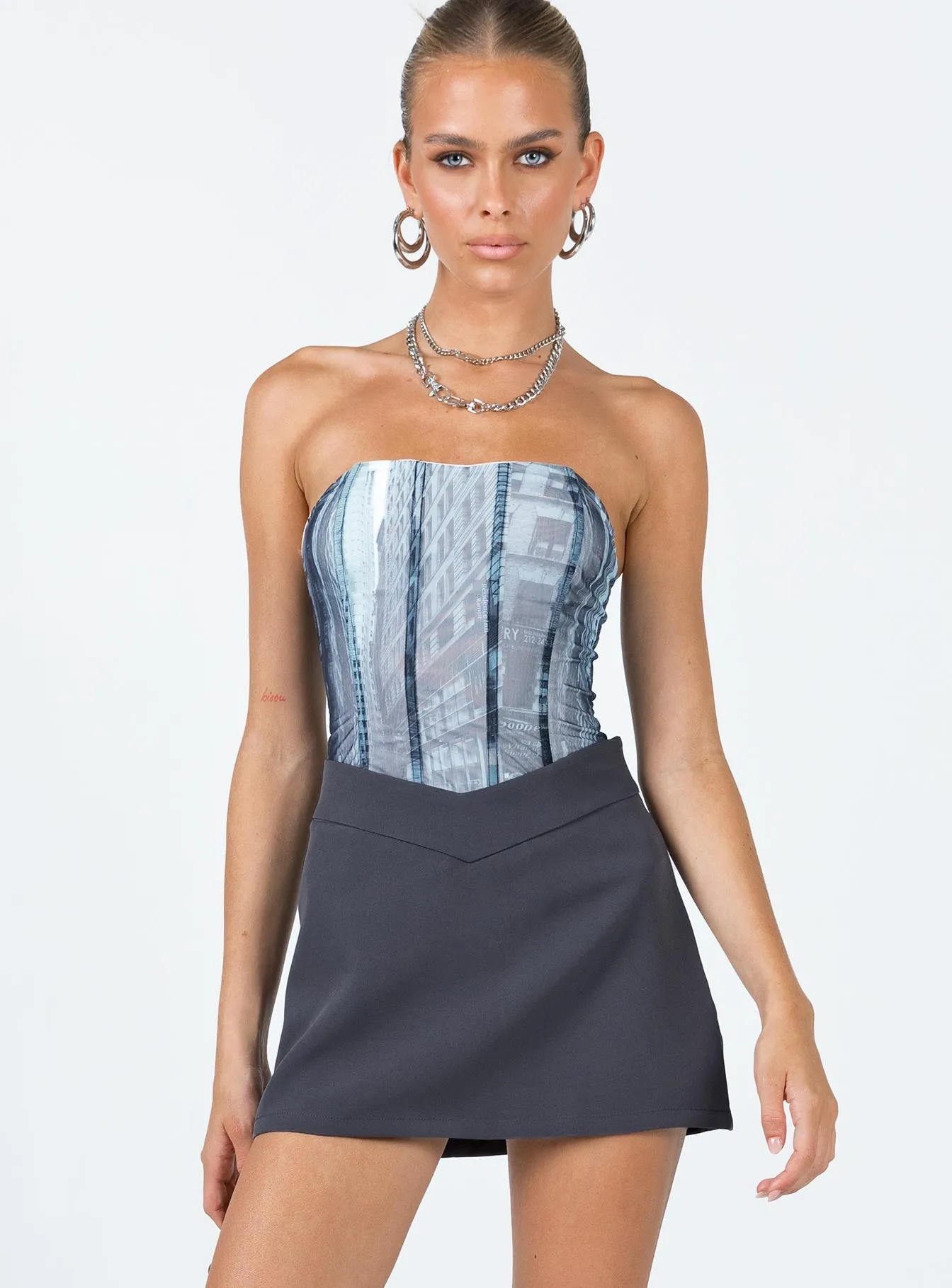 Frayed Finish Outfit Lookbook Easton V Front Mini Skirt Slate