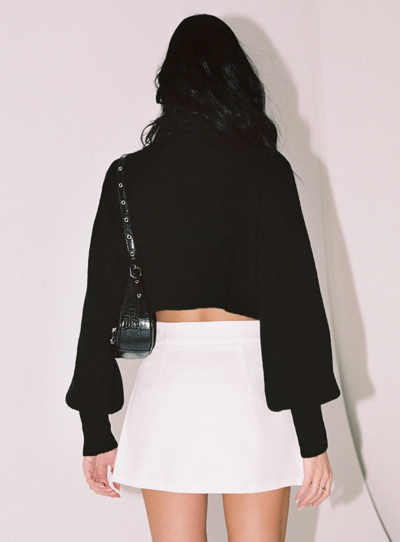 Easton V Front Mini Skirt White Easy Vibe