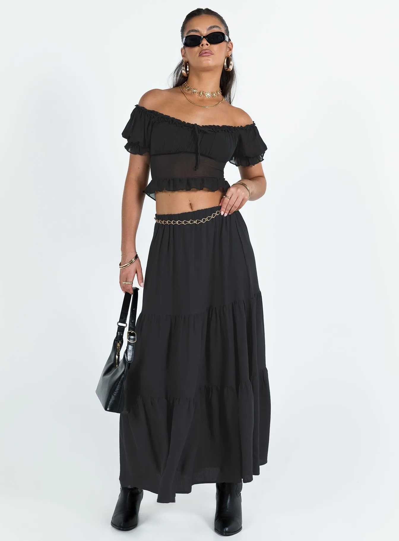 Hale Midi Skirt Black Simple looks