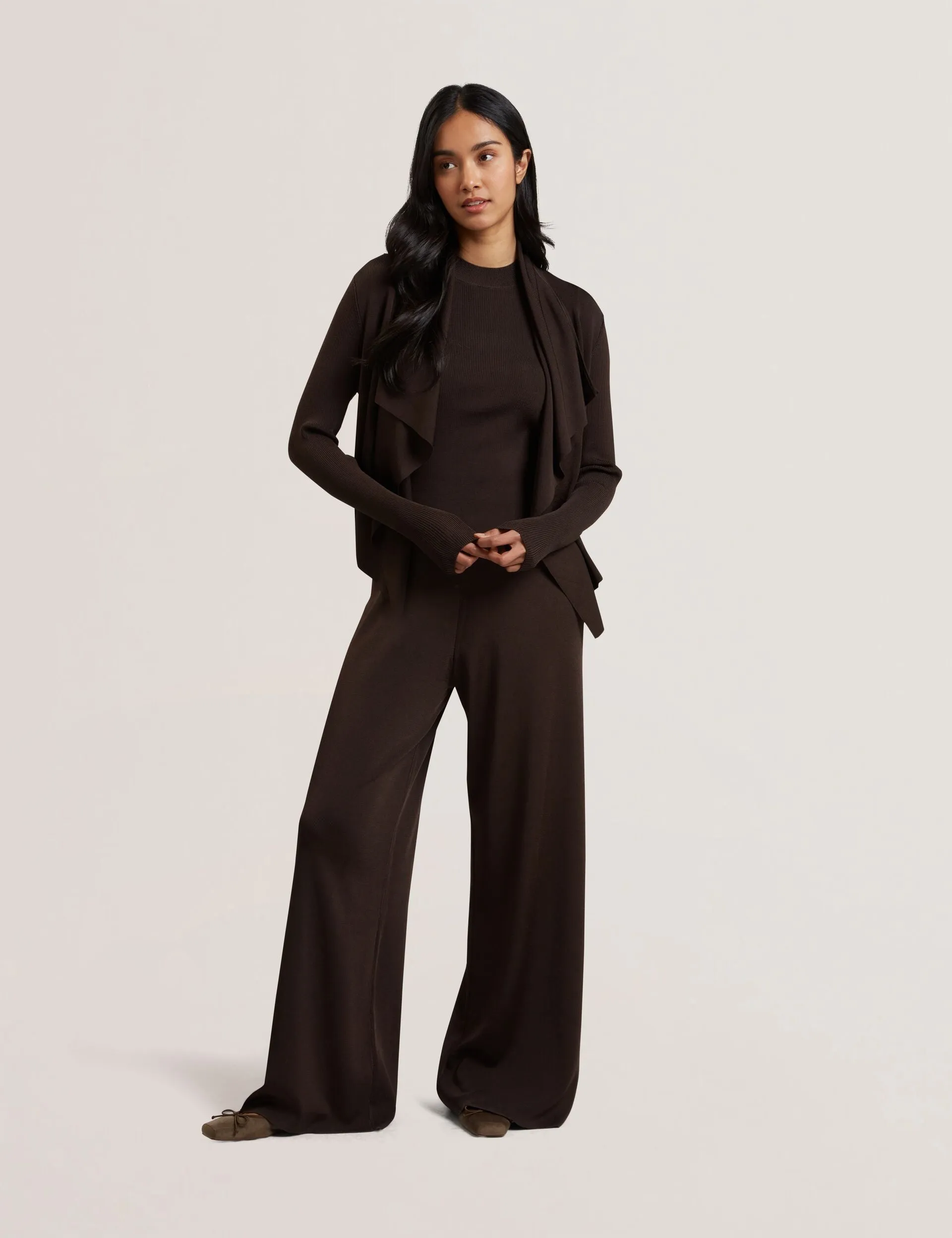 ELLIYY | DK-BROWN SoftTouch Finish