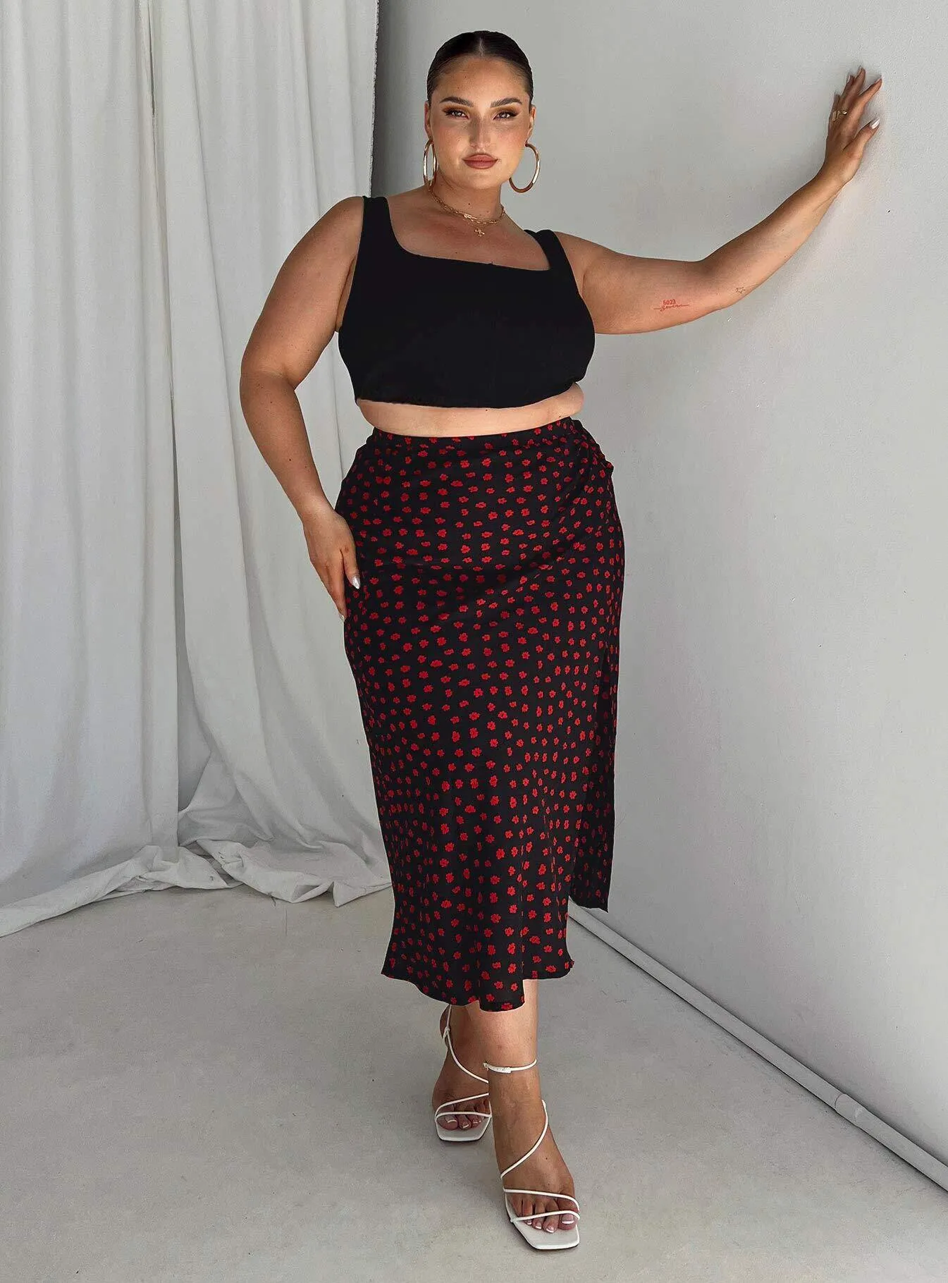 Seasonal Drop Mabel Midi Skirt Curve