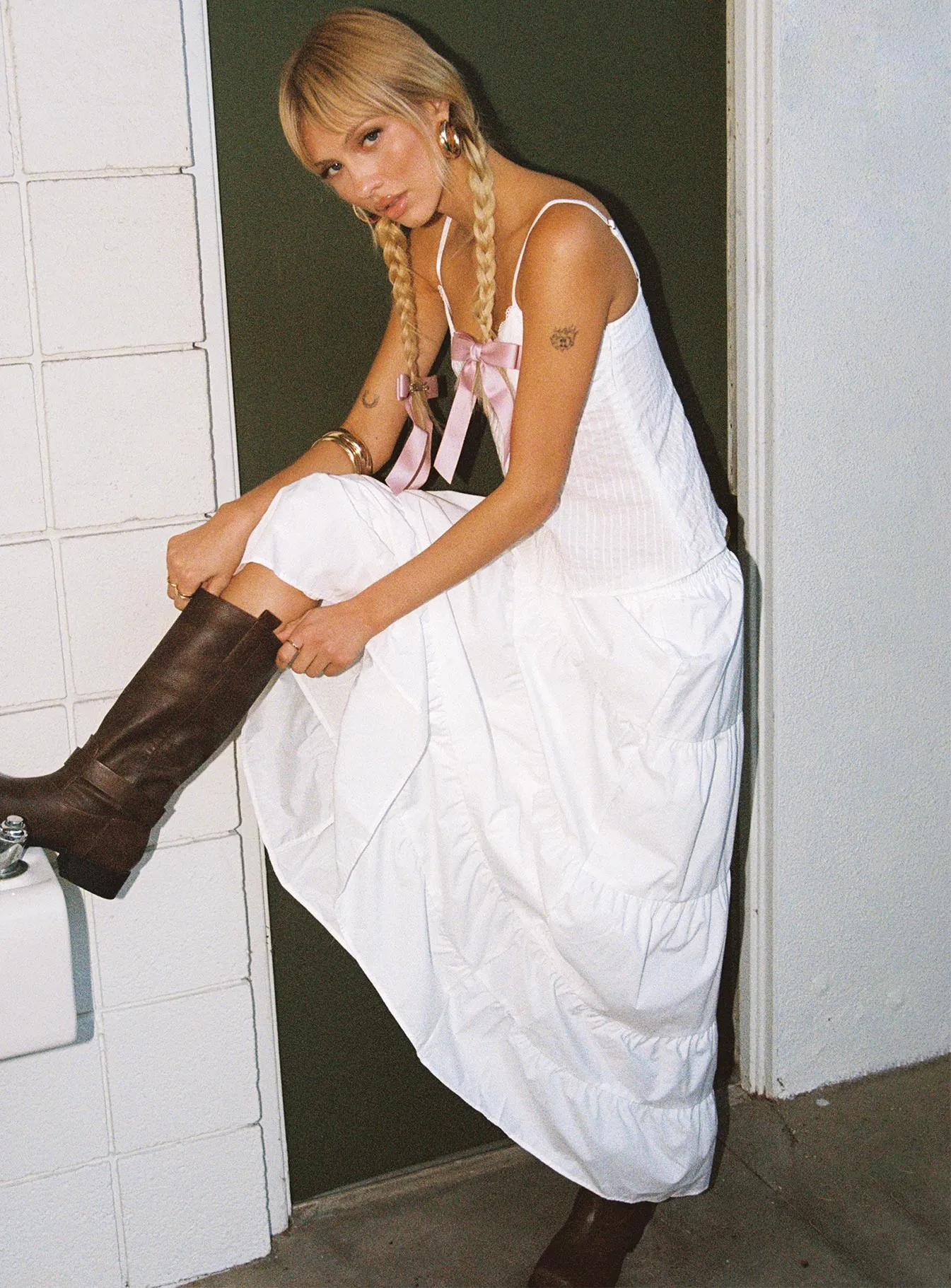 Garden Party Maxi Skirt White Flow Look Stretchable Waist