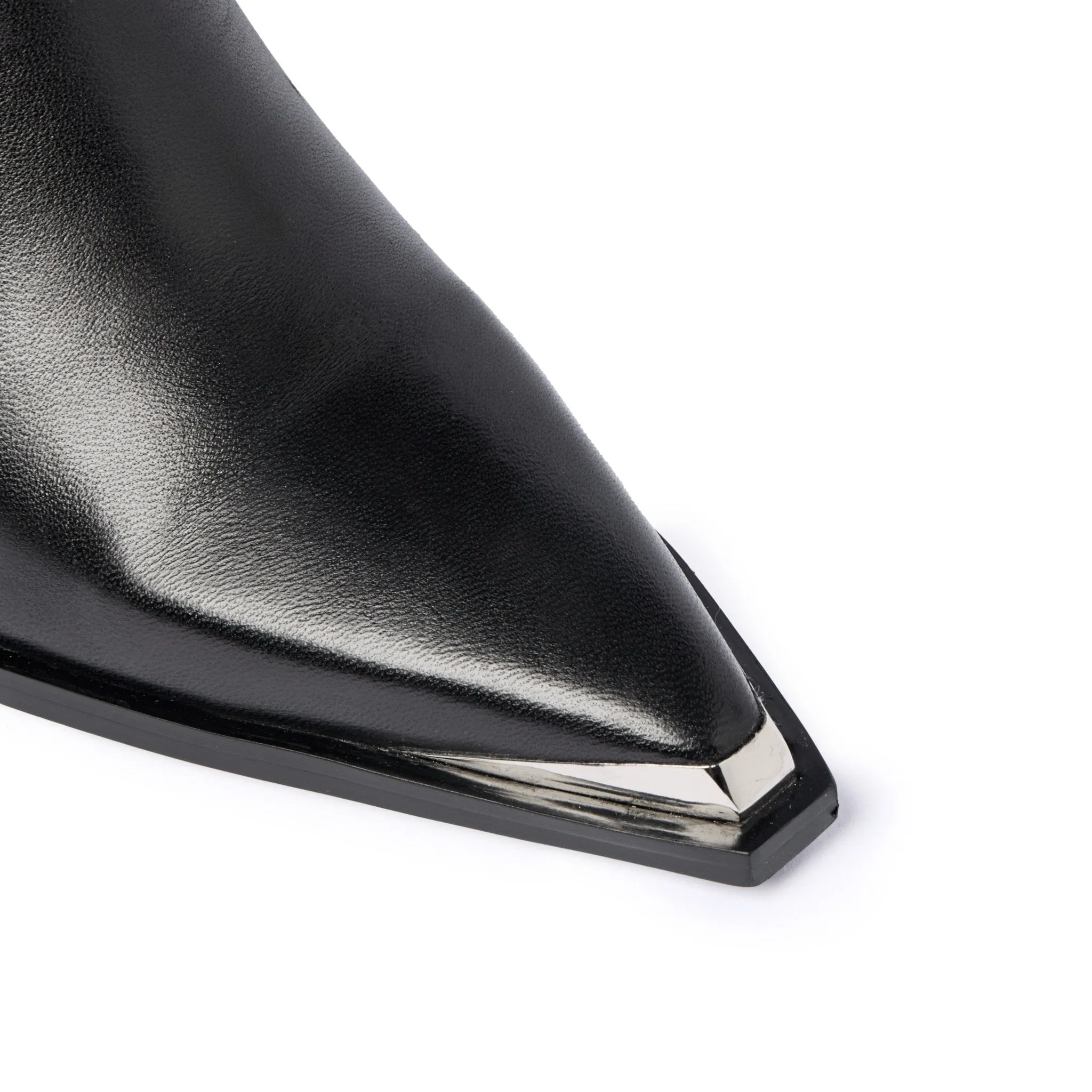 Sienna Boot Black Bold Detail