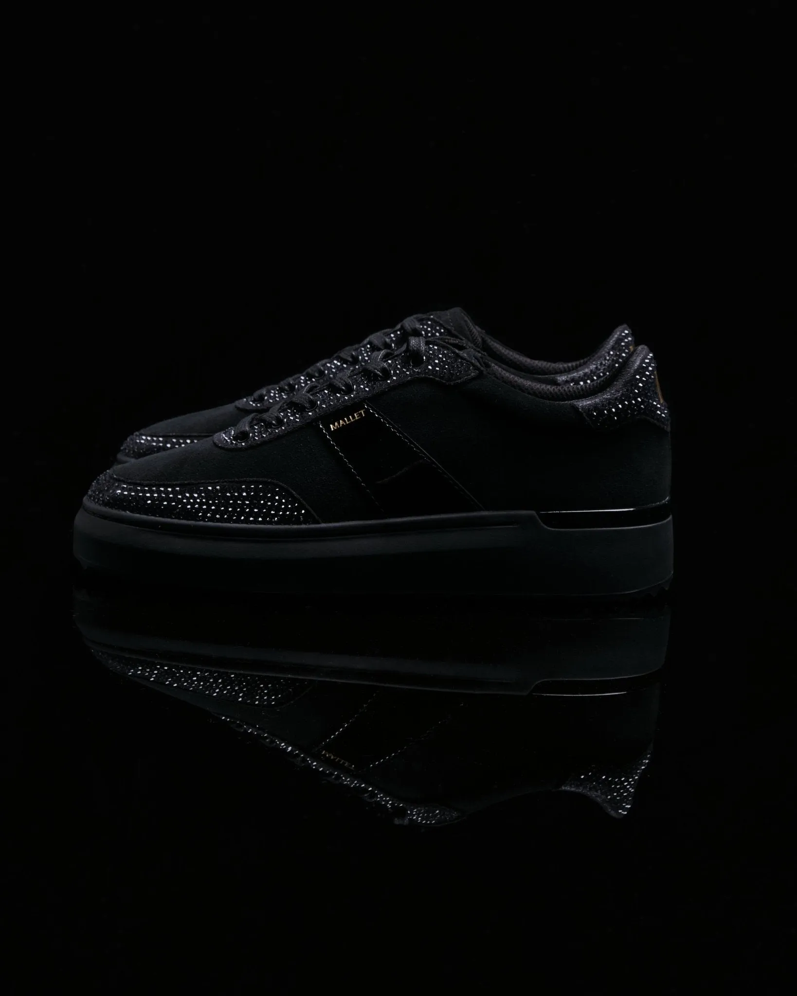 Elia Swarovski Triple Black Womens Flexible Comfort