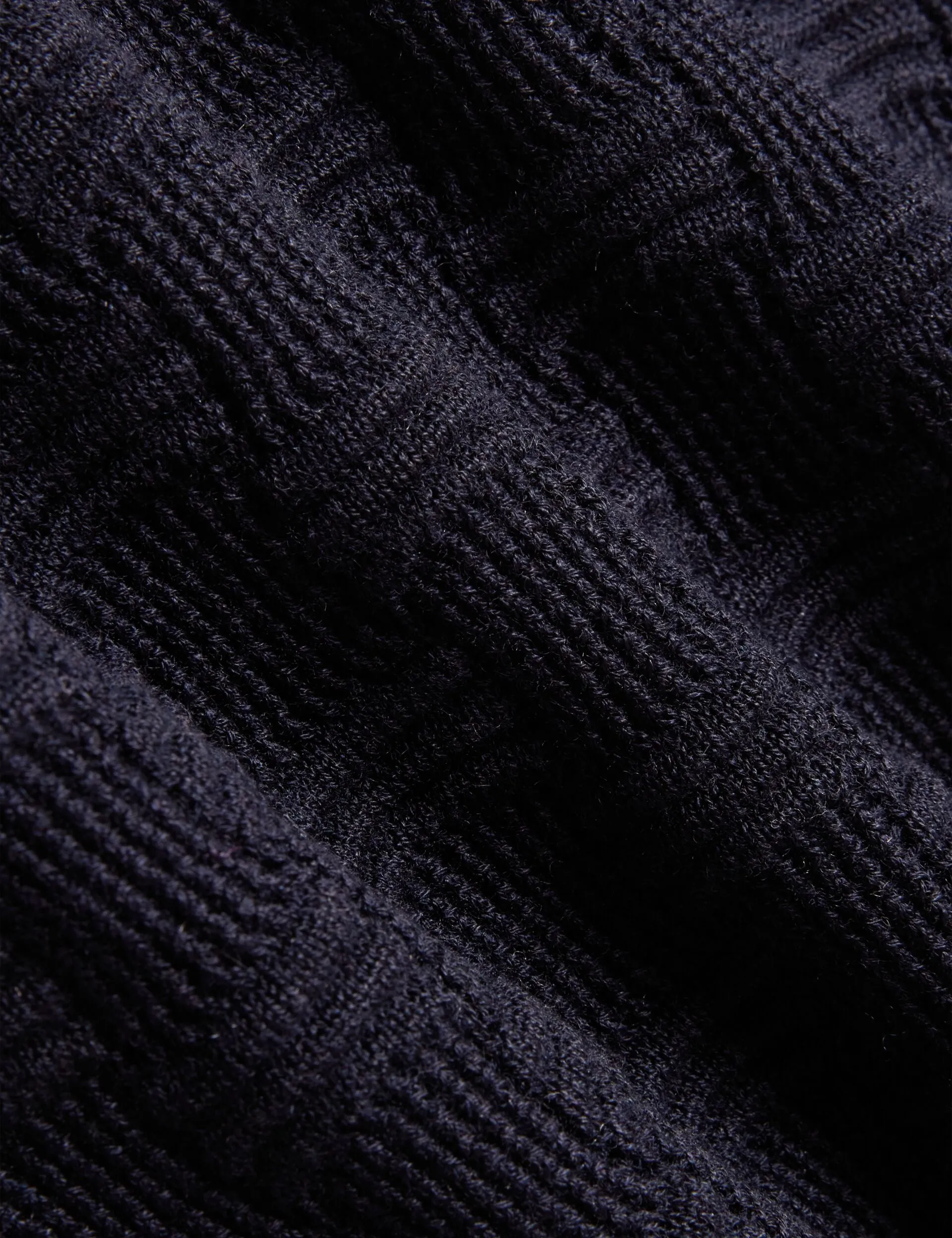 EMETA | NAVY ShrinkResistant Weave DropShoulder Design